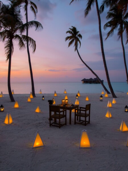 Romantisk middag på stranden på Gili Lankanfushi, Maldiverne