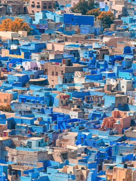 Blå og brune huse i Jodhpur Rajasthan, Indien
