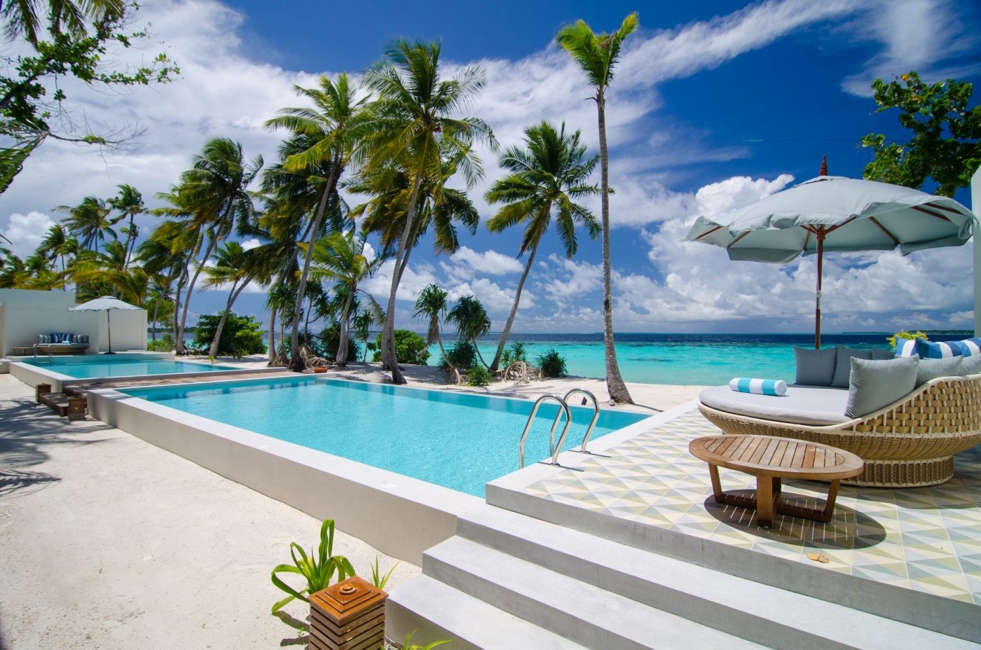 Flotteste pool med direkte udsigt over havet på Amilla Maldives Resort, Maldiverne, 8B The Great Beach Residence