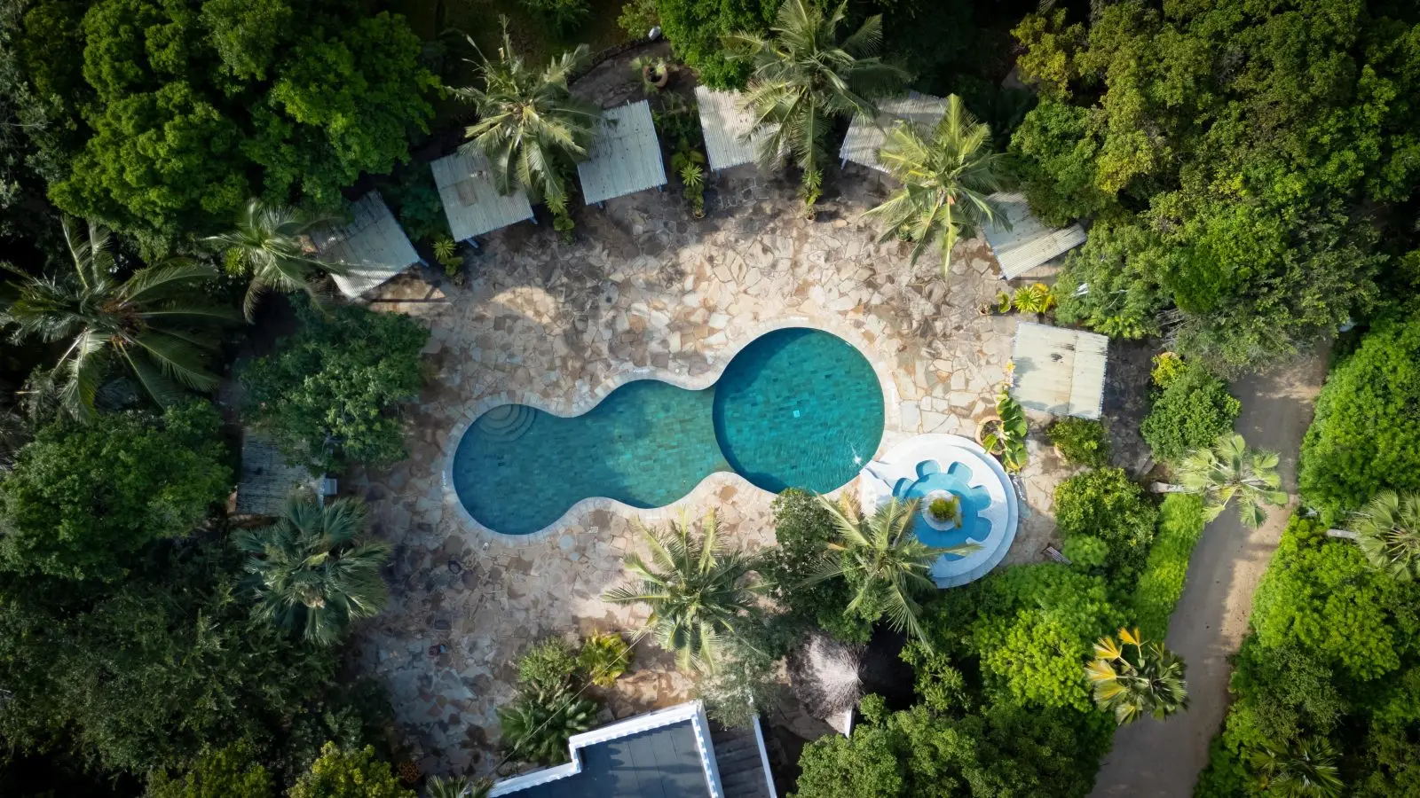 Poolen på Chale Island Resort, Kenya, Afrika