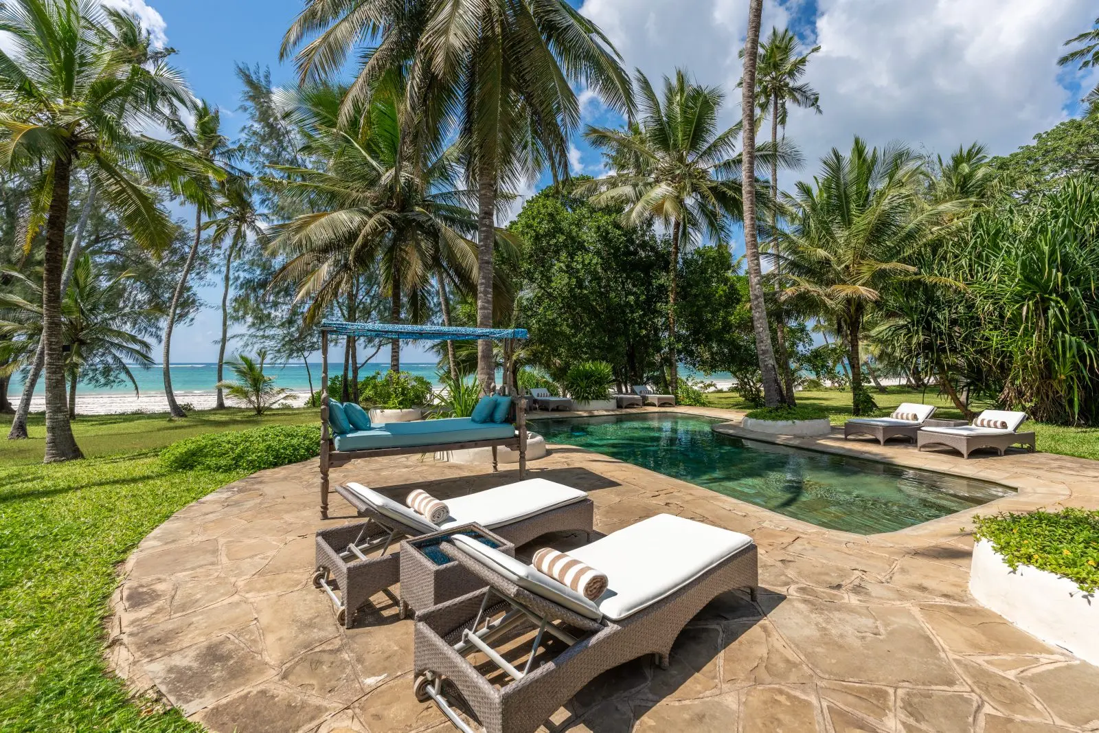 Beach House på Nomad Beach Resort, Diani Beach i Kenya, Afrika
