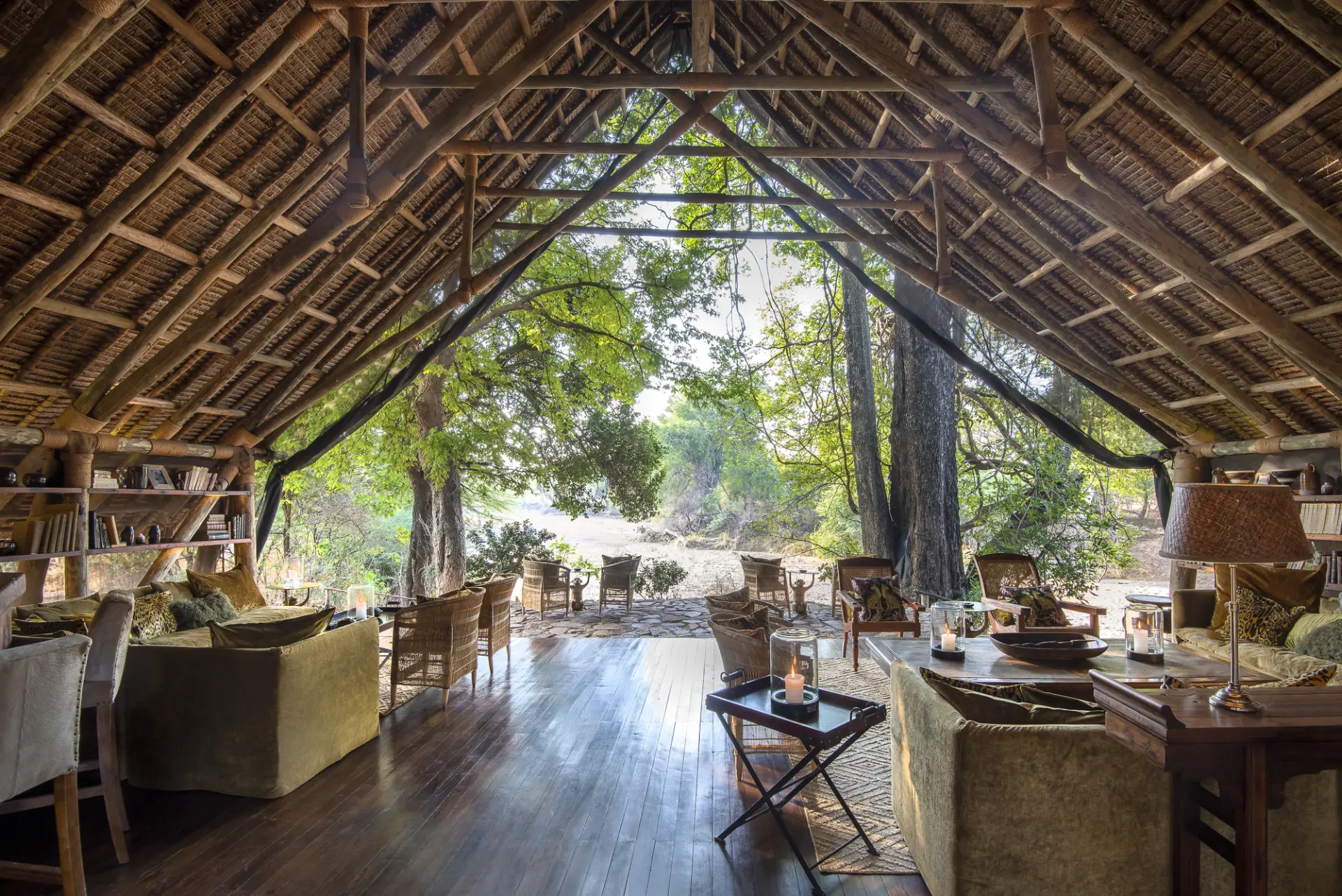Bar og loungeområde på Laba Jongomero i Tanzania, Afrika