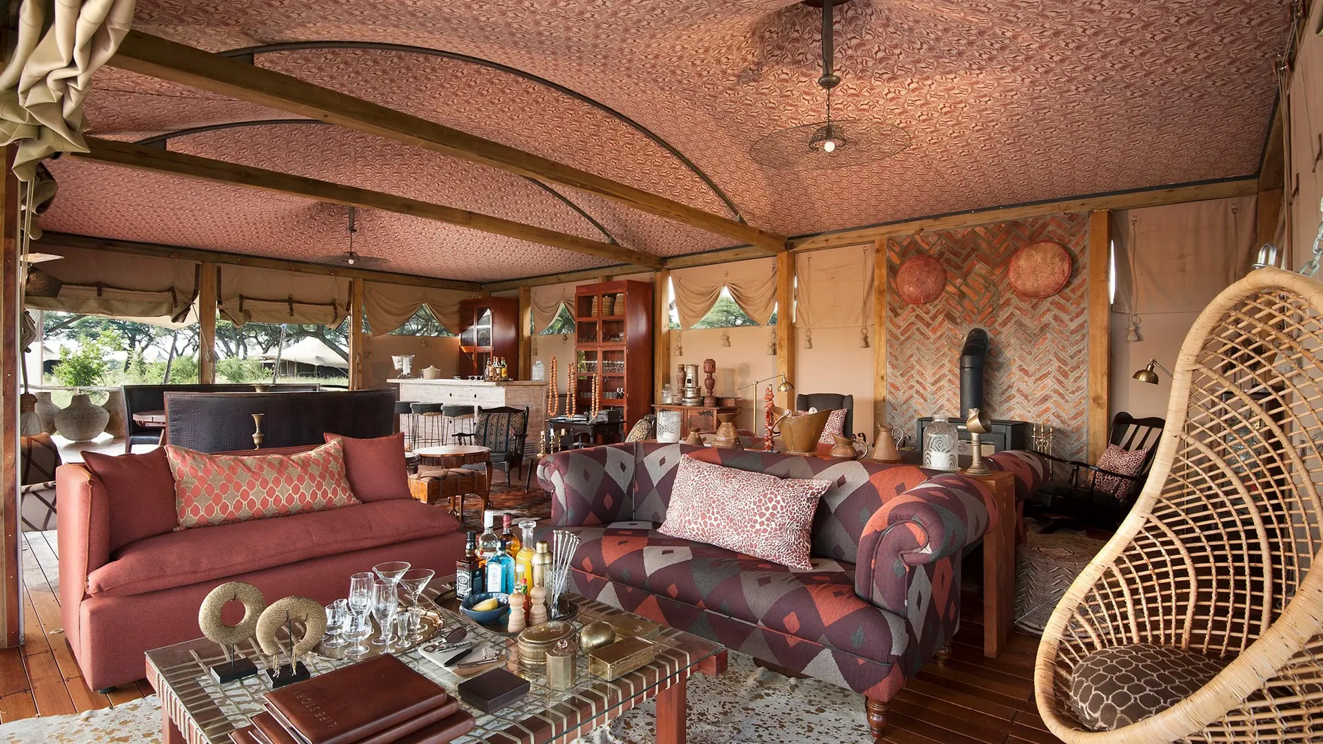 Gæste område på Somalisa Camp, Hwange National Park, Zimbabwe