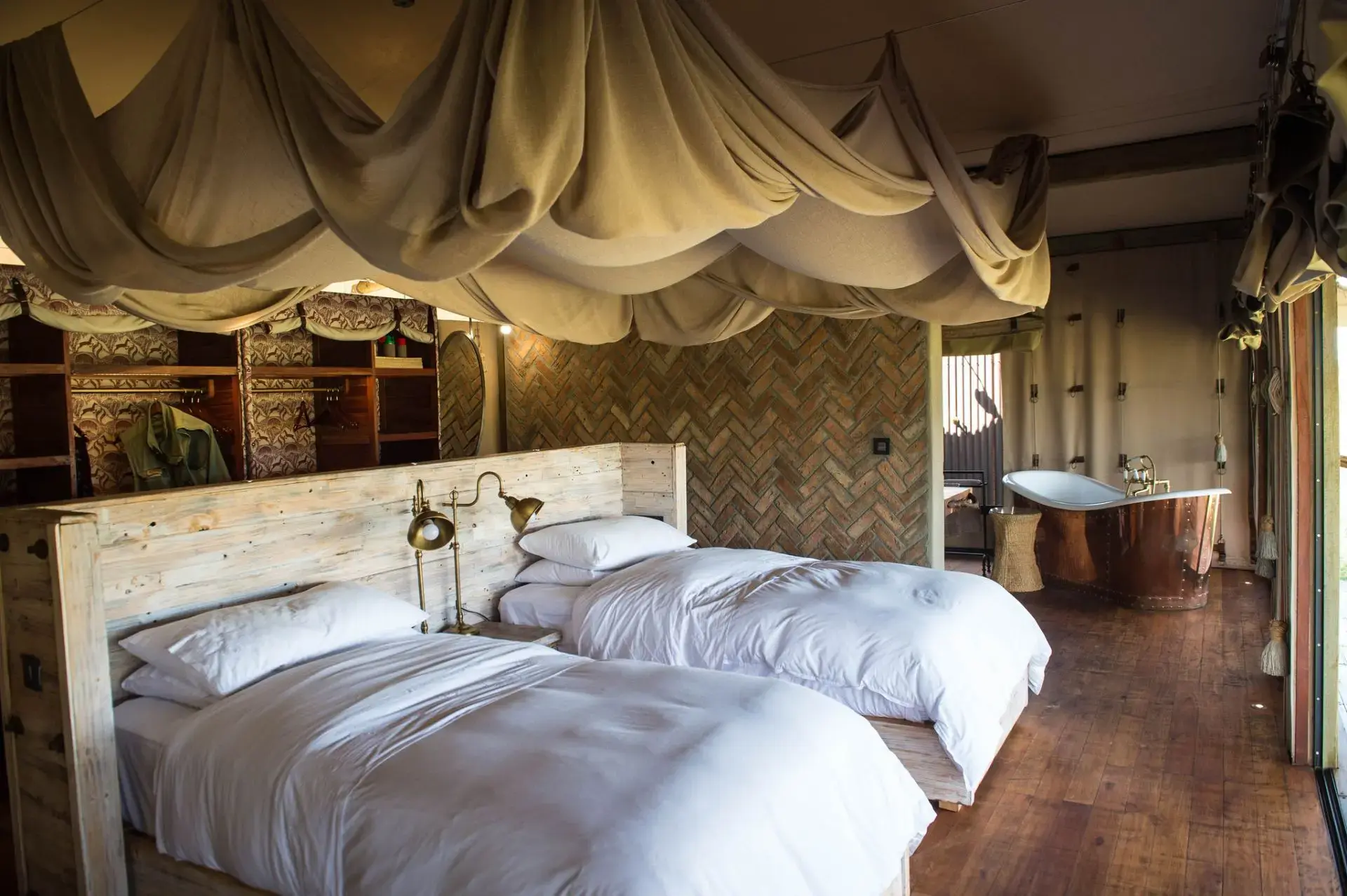Luksustelt på Somalisa Camp, Hwange National Park, Zimbabwe