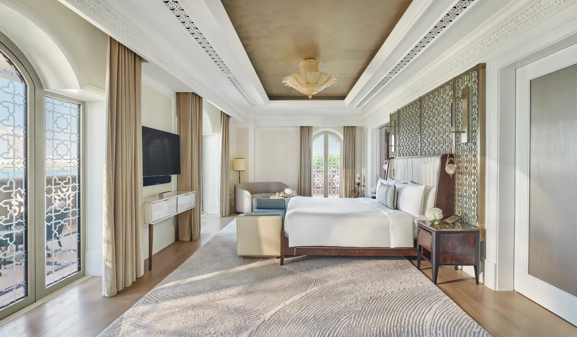 Soveværelse i Panoramic Sea View Suite på Emirates Palace Mandarin Oriental, Abu Dhabi