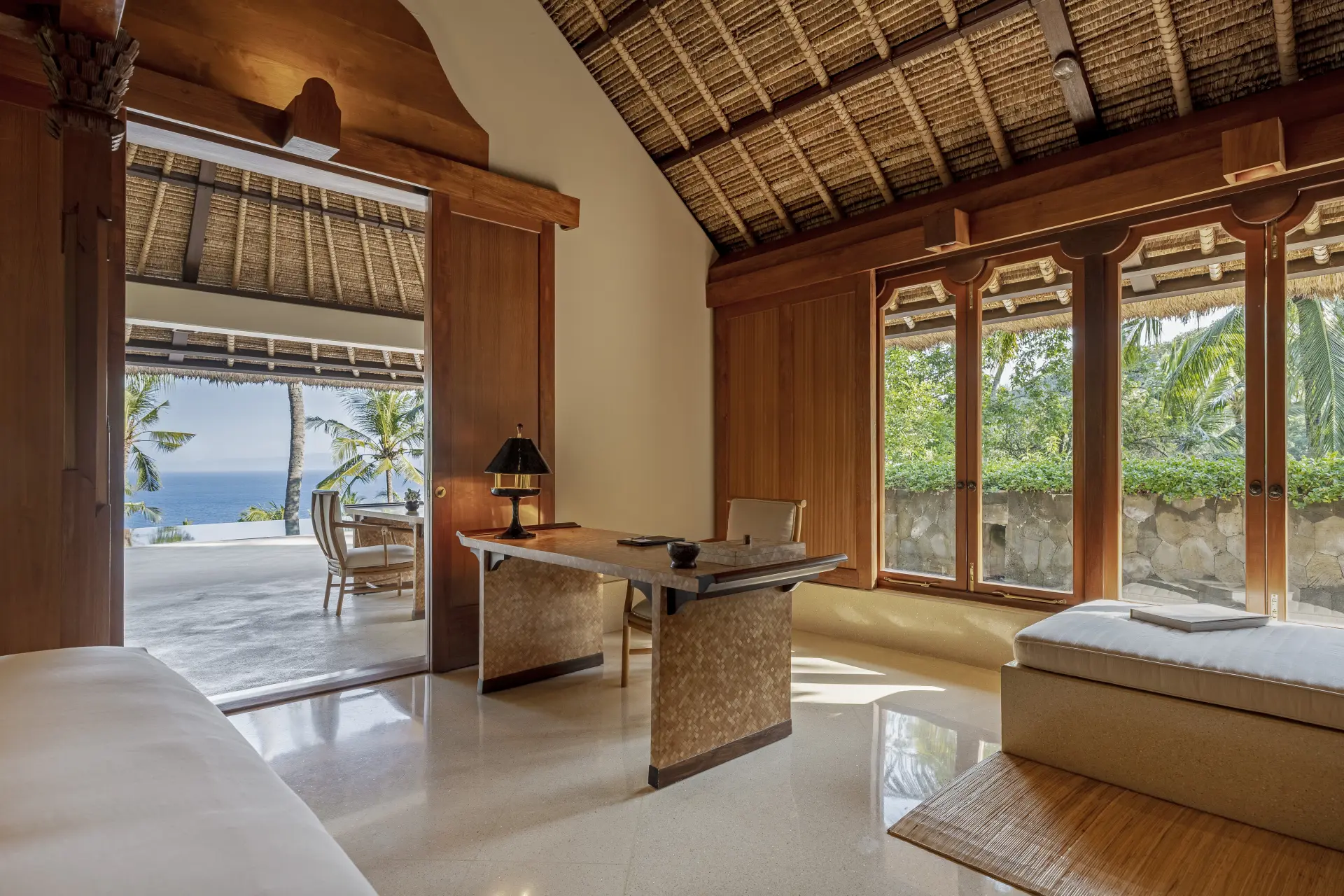Ocean Suite med havudsigt på Amankila på Bali