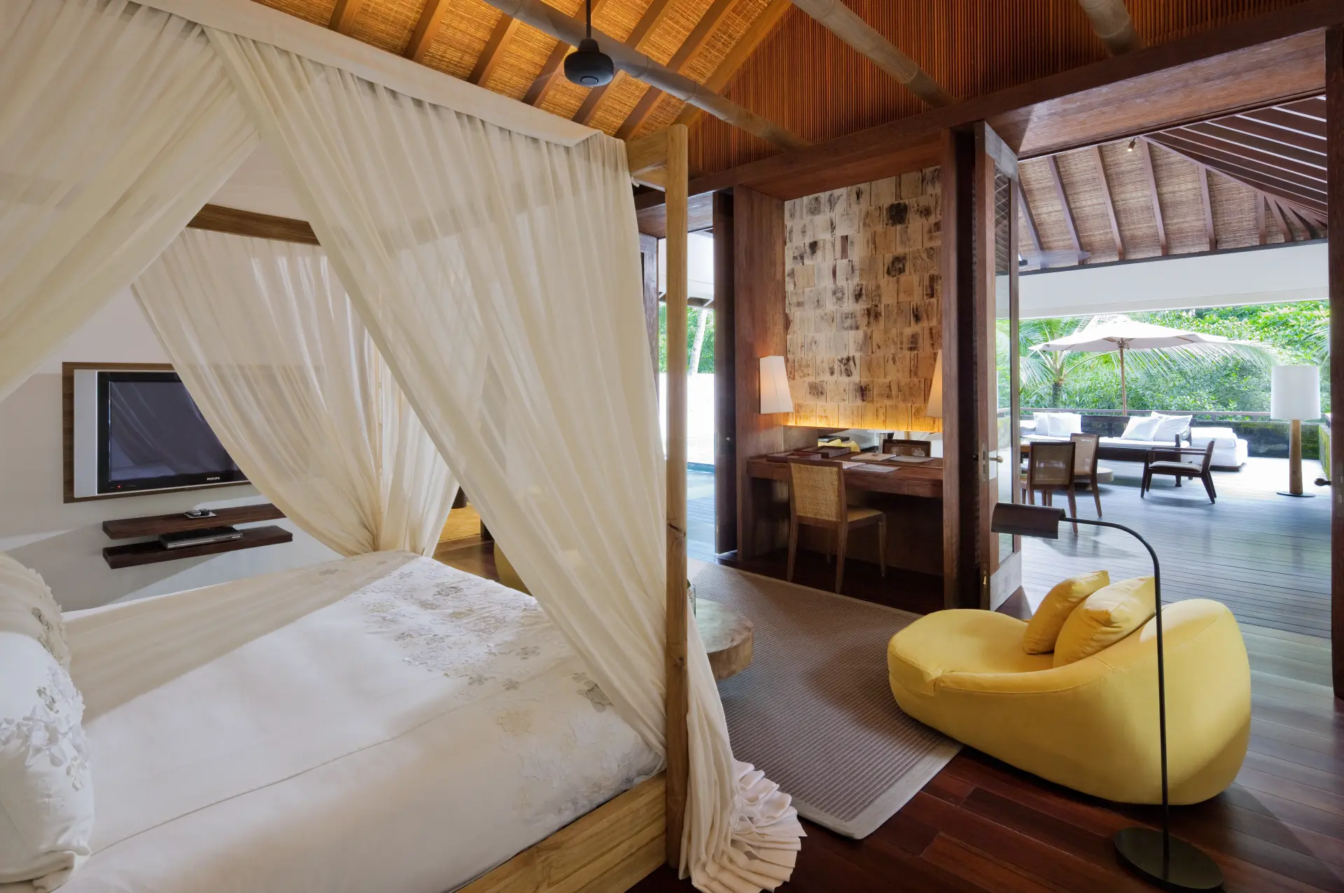 Two bedroom pool villa soveværelse på Como Shambala på Bali