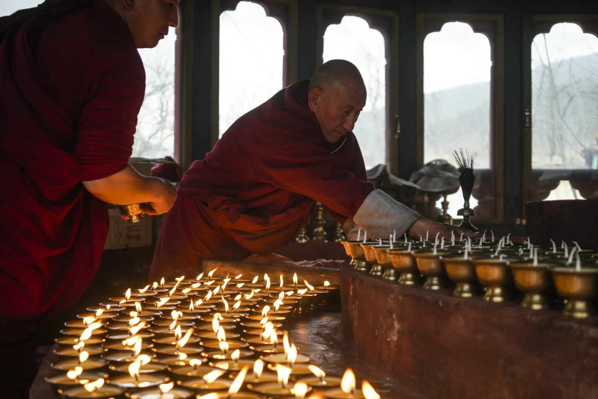 De 1000 lys ceremoni på Kyichu Lhakhang ved Amankora Paro Lodge, Bhutan