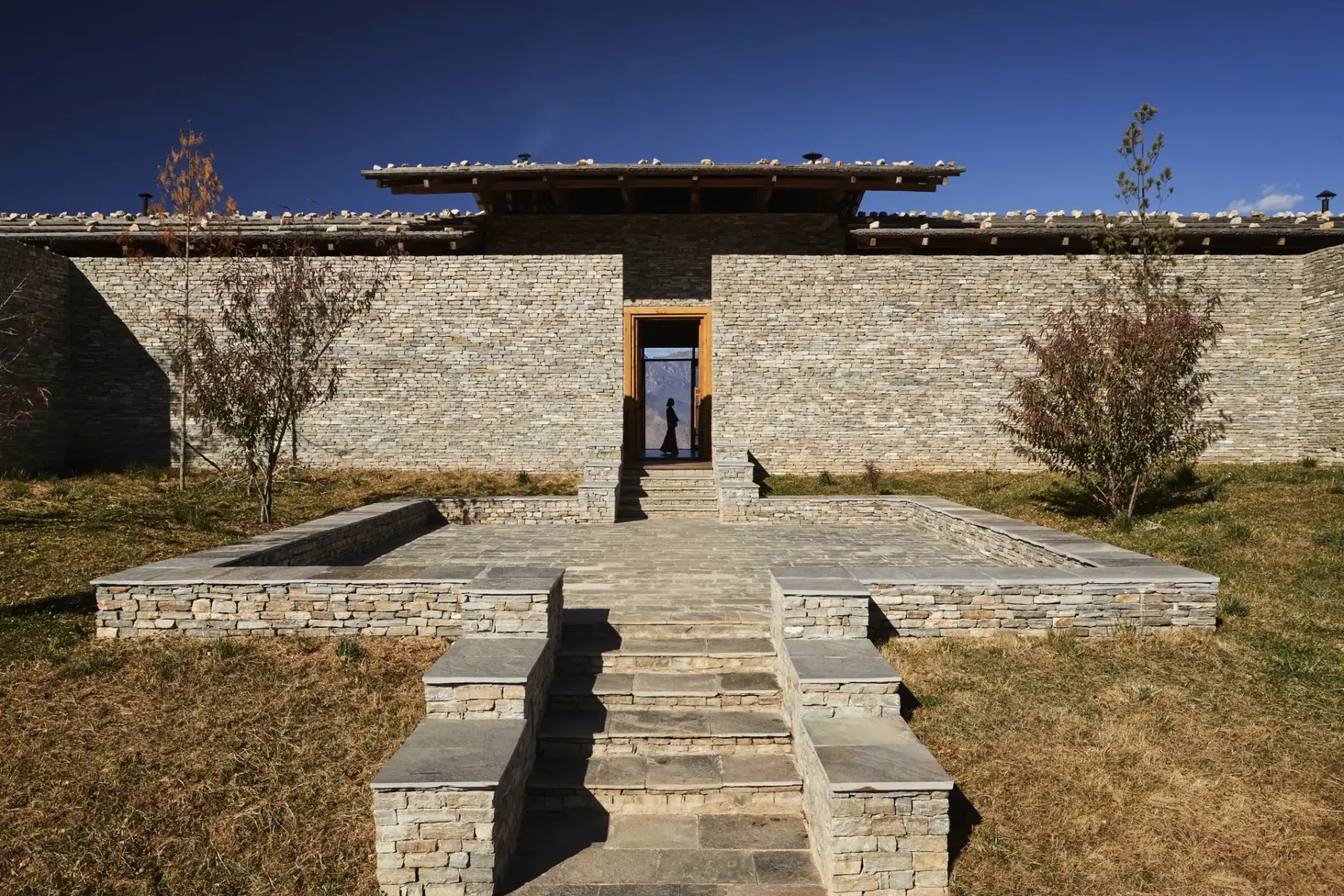 Indgangen til Six Senses Paro i Bhutan