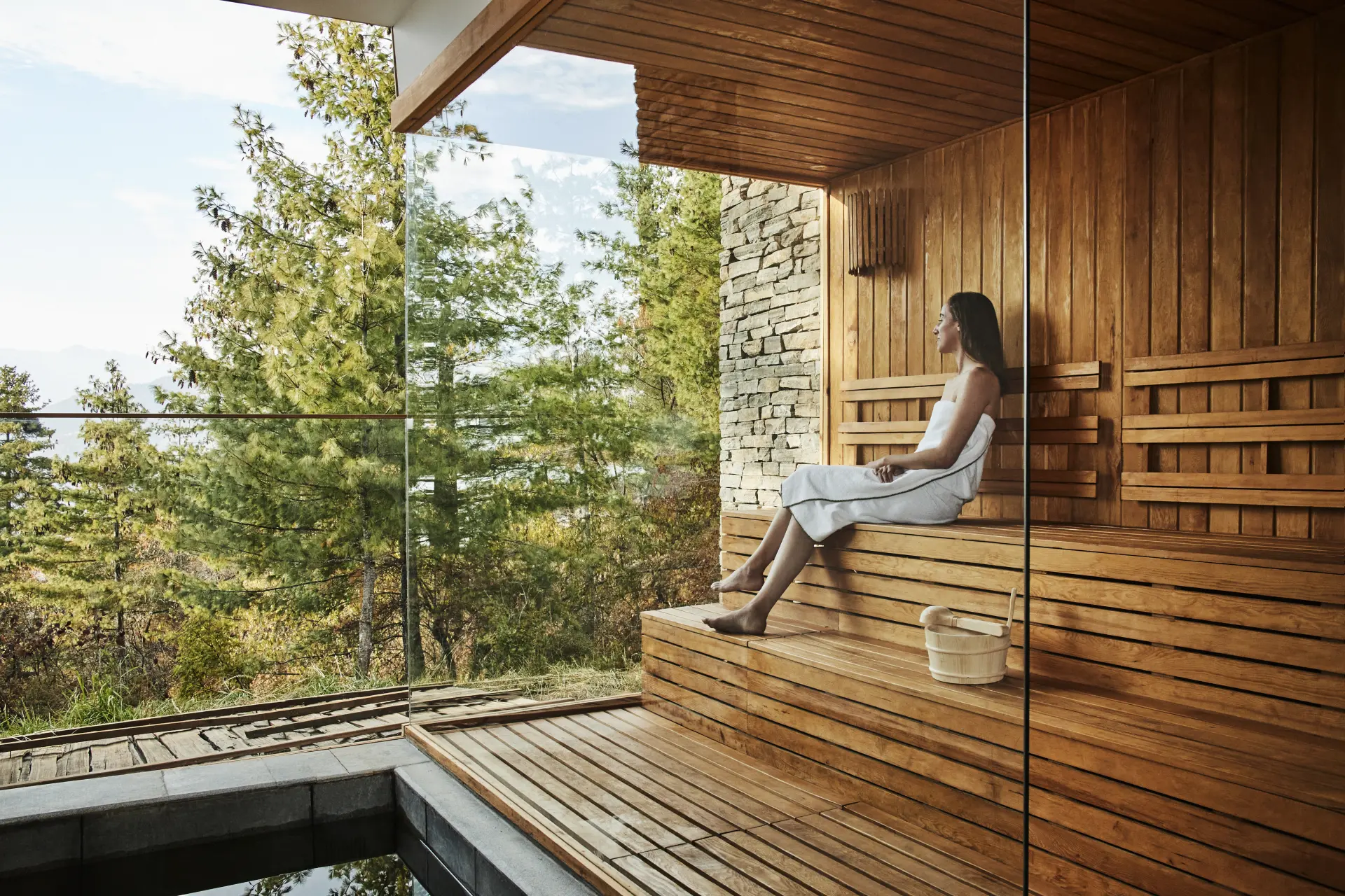 Sauna med udsigt på Six Senses Paro i Bhutan