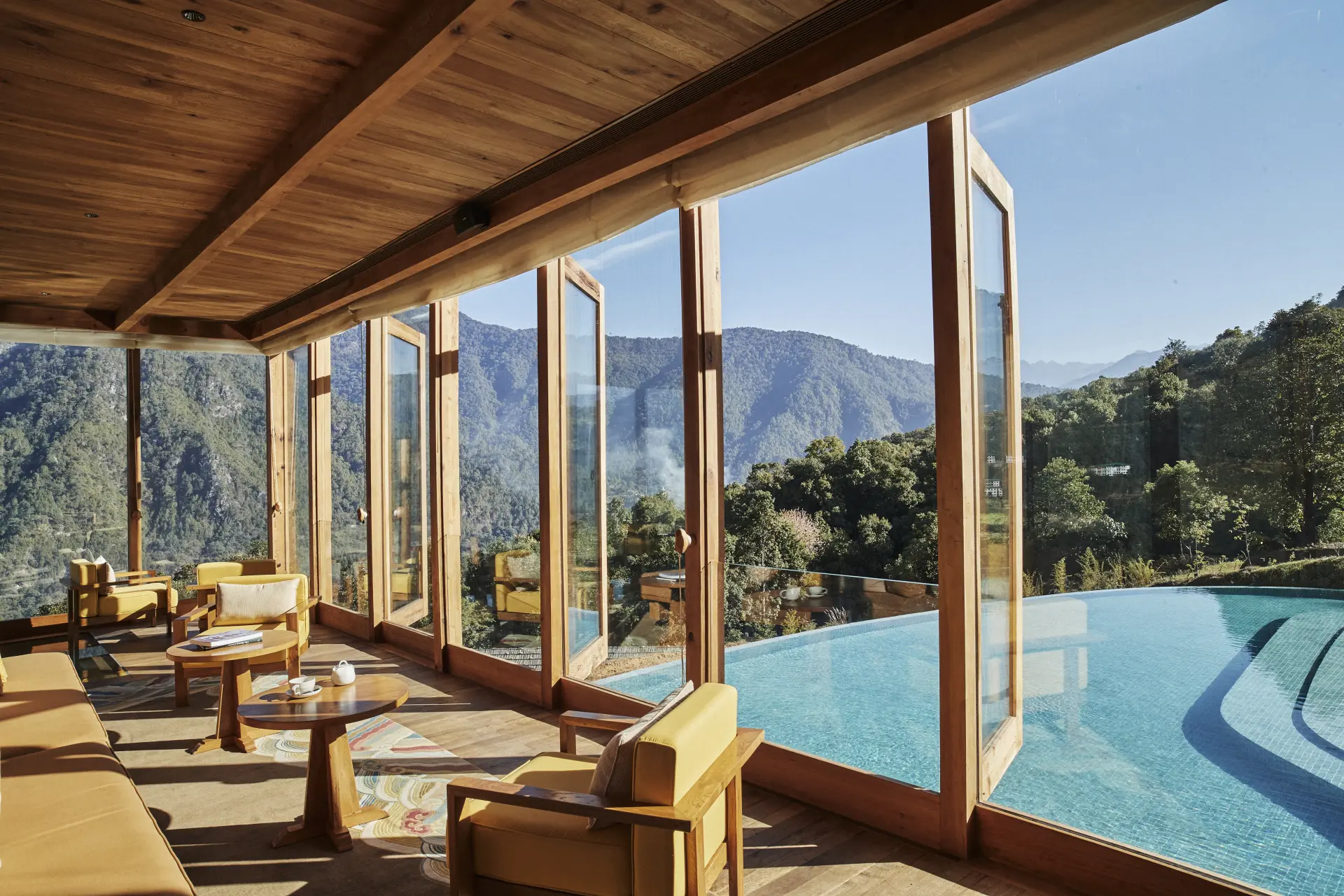 Udsigt fra loungen i Farmhouse på Six Senses Punakha, Bhutan