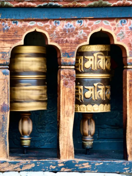 Bederuller i kloster i Bhutan