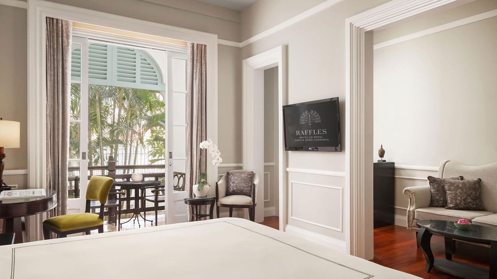 Colonial Suite soveværelse på Raffles Le Royal Phnomn Penh i Cambodia
