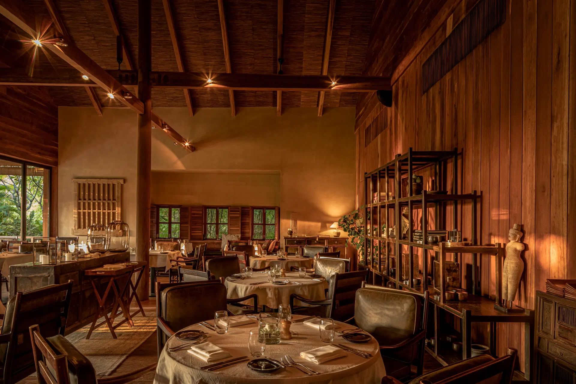 Restaurant om aftenen på Zannier Phum Baitang i Cambodia