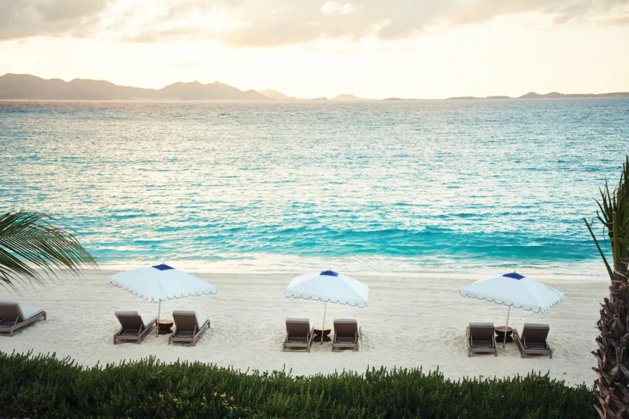 Stranden ved Cap Juluca, A Belmond Hotel på Anguilla i Caribien
