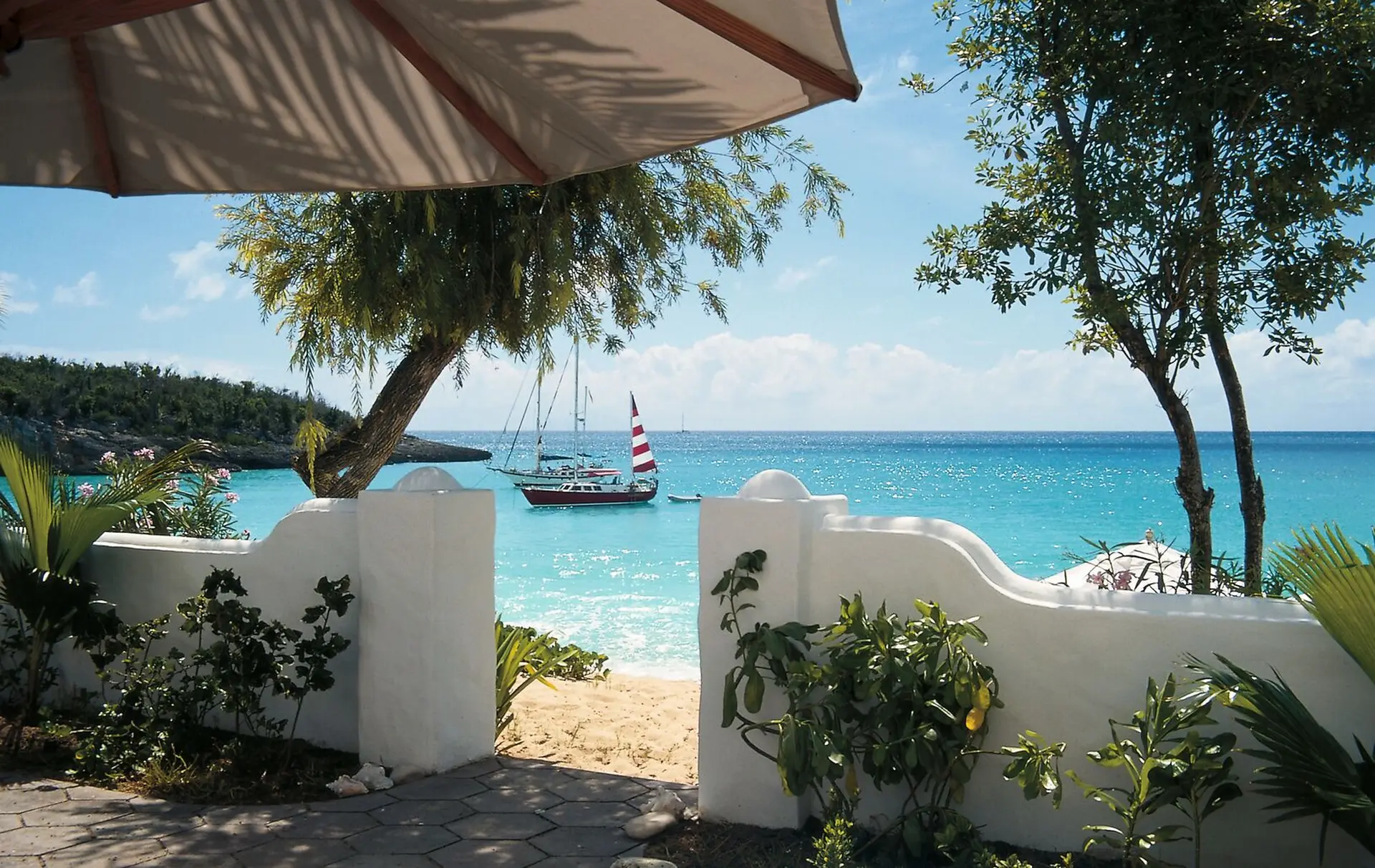 Nedgang til stranden på La Samanna, A Belmond Hotel på St Martin, Caribien