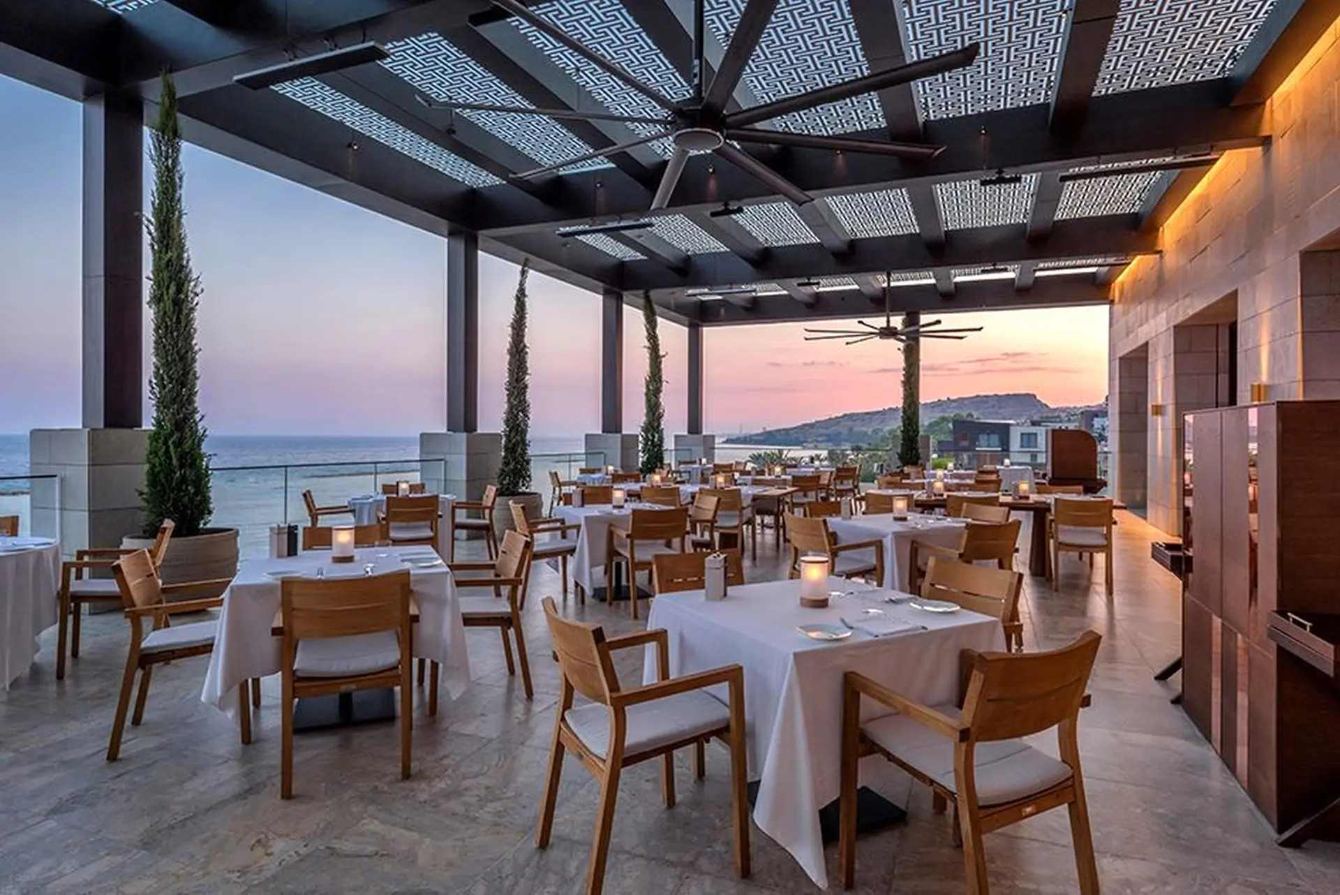 Restaurant Locatelli ved vandet på Amara, Cypern