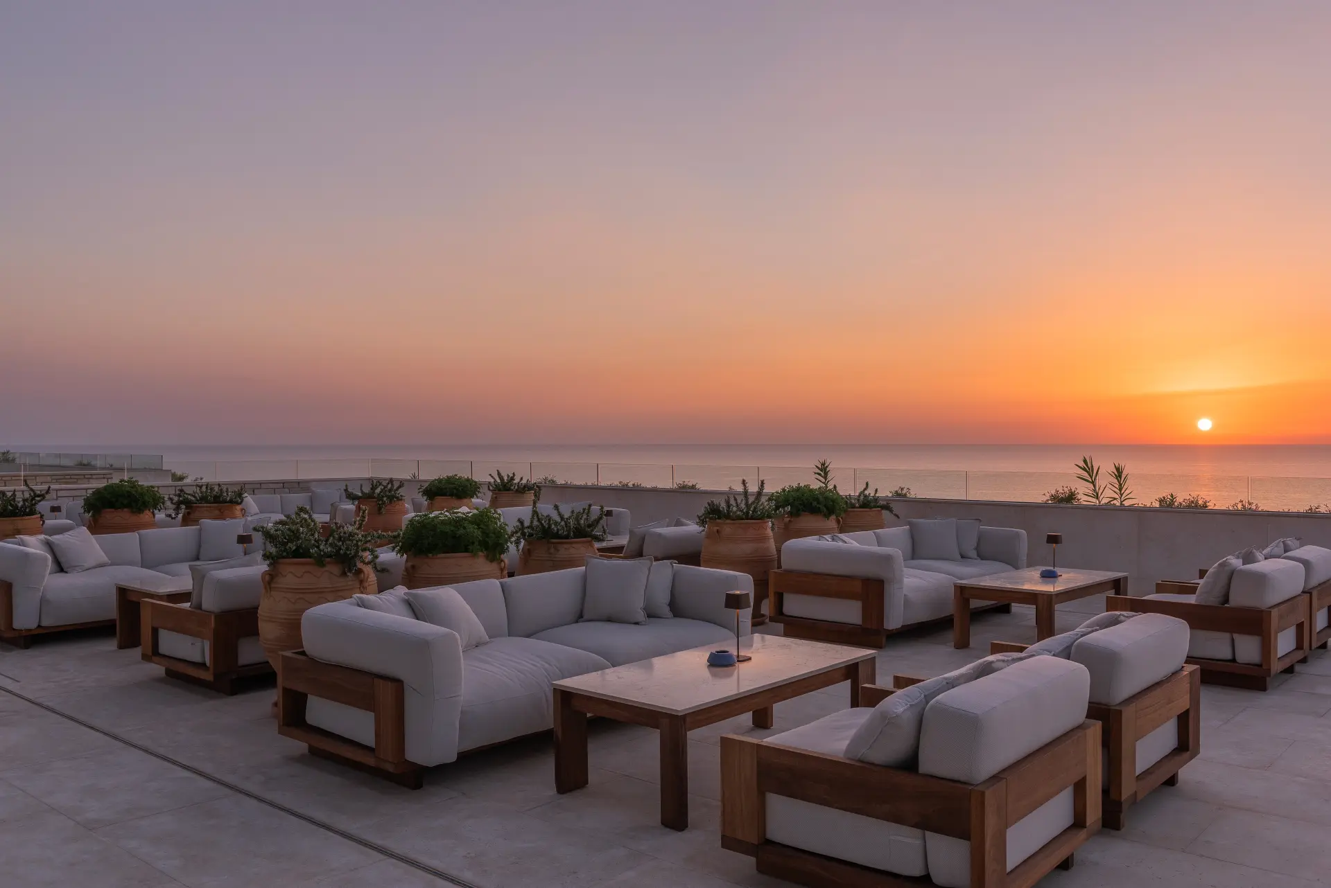 Solnedgang over loungen på Cap St Georges Hotel & Resort, Cypern