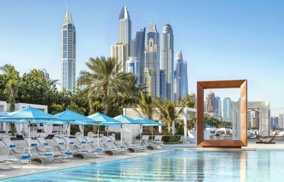 Pool, cabanas og skyline på One&Only Royal Mirage, Dubai