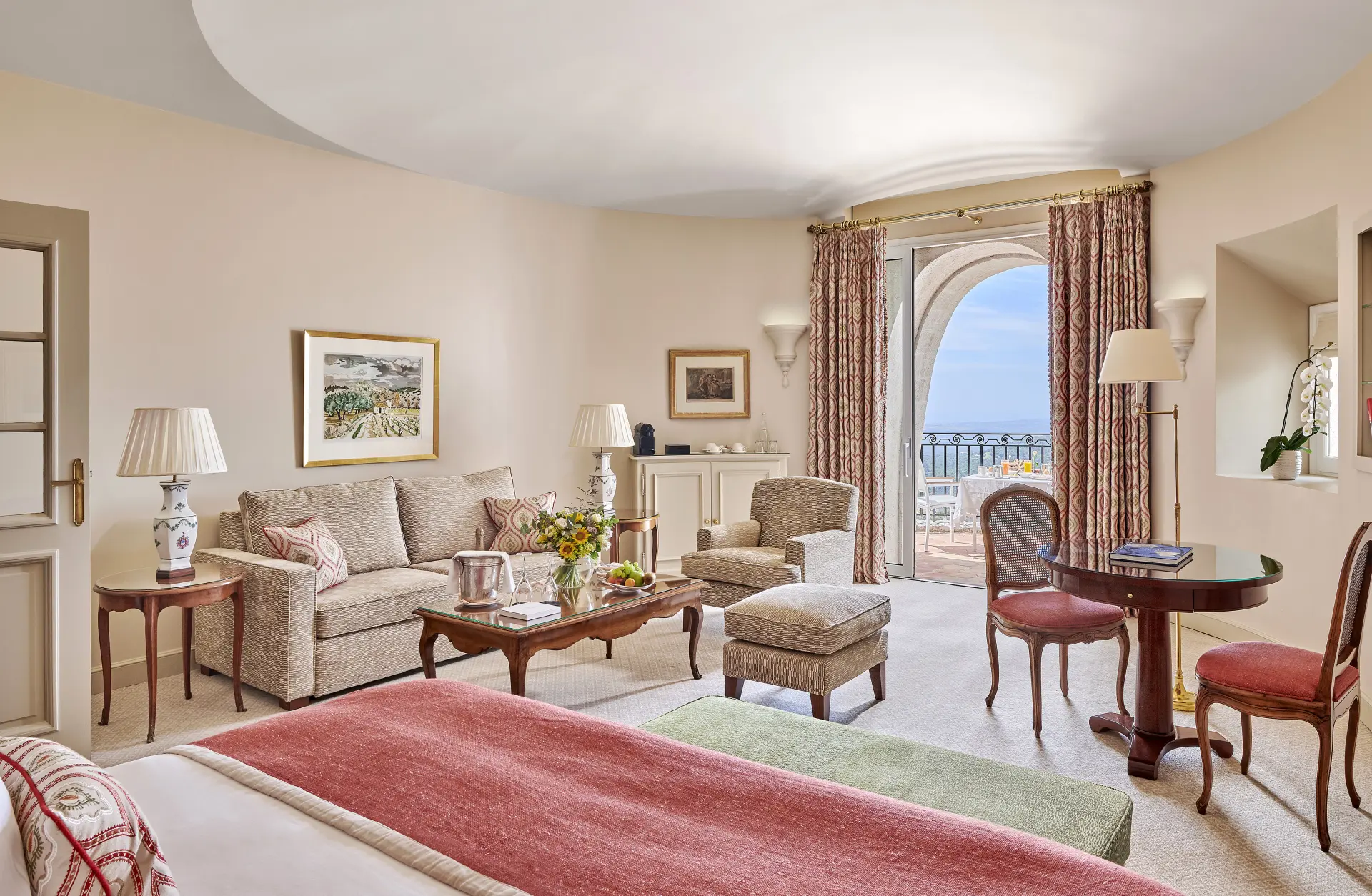 Deluxe Junior Suite på Chateau Saint-Martin & Spa, Frankrig