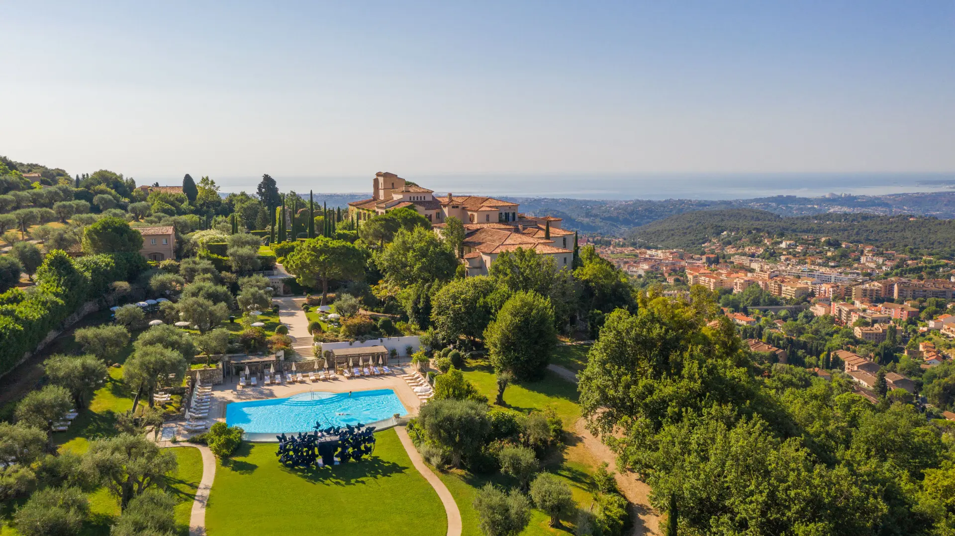 Luftfoto af Chateau Saint-Martin & Spa, Frankrig