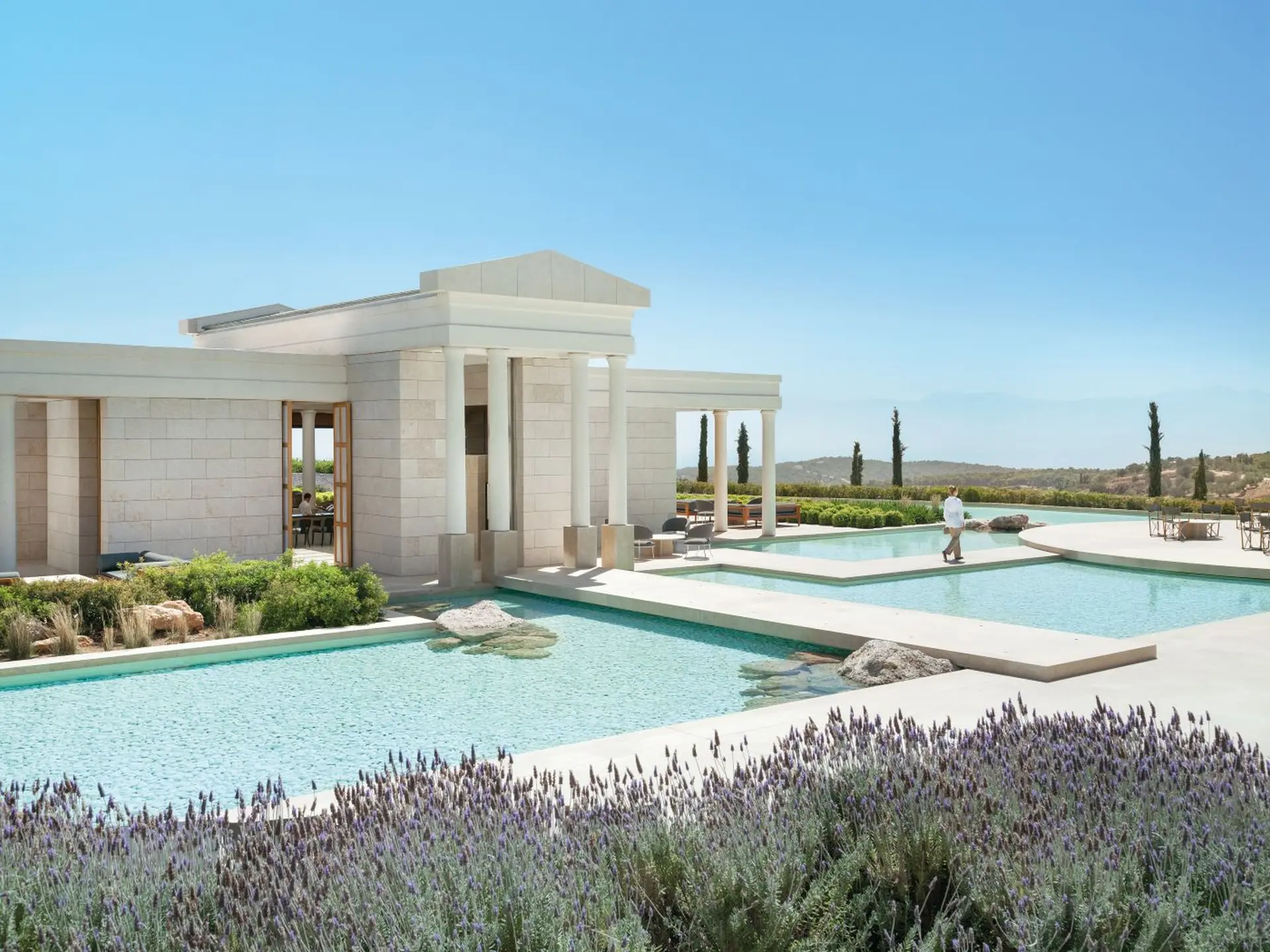 Ankomst til pavillonen på Amanzoe, Grækenland