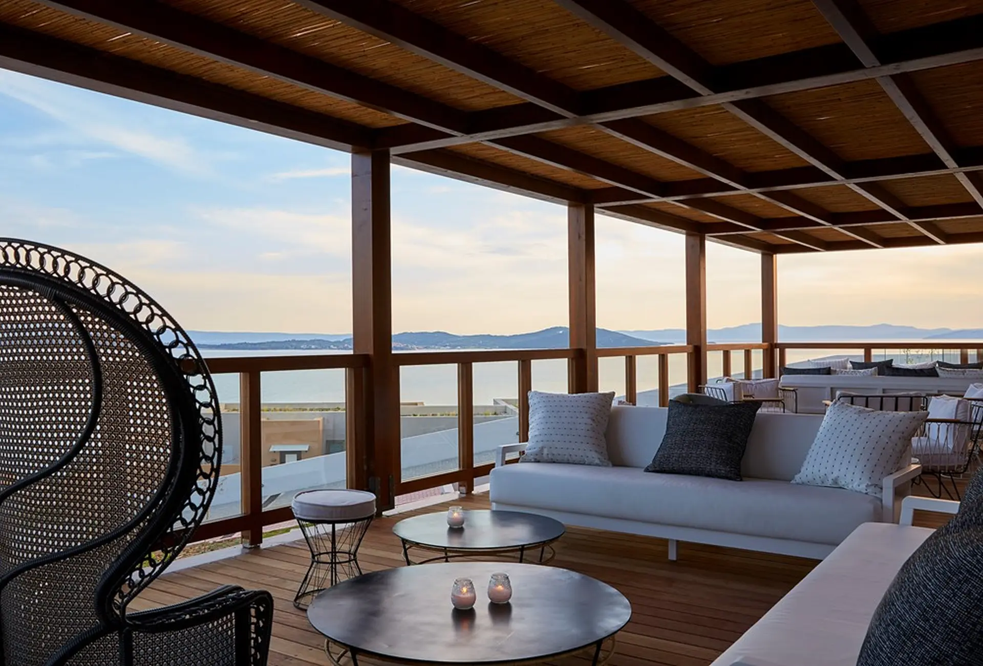Solnedgang og udsigt fra Cabin Bar på Eagles Villas, Haldiki, Grækenland