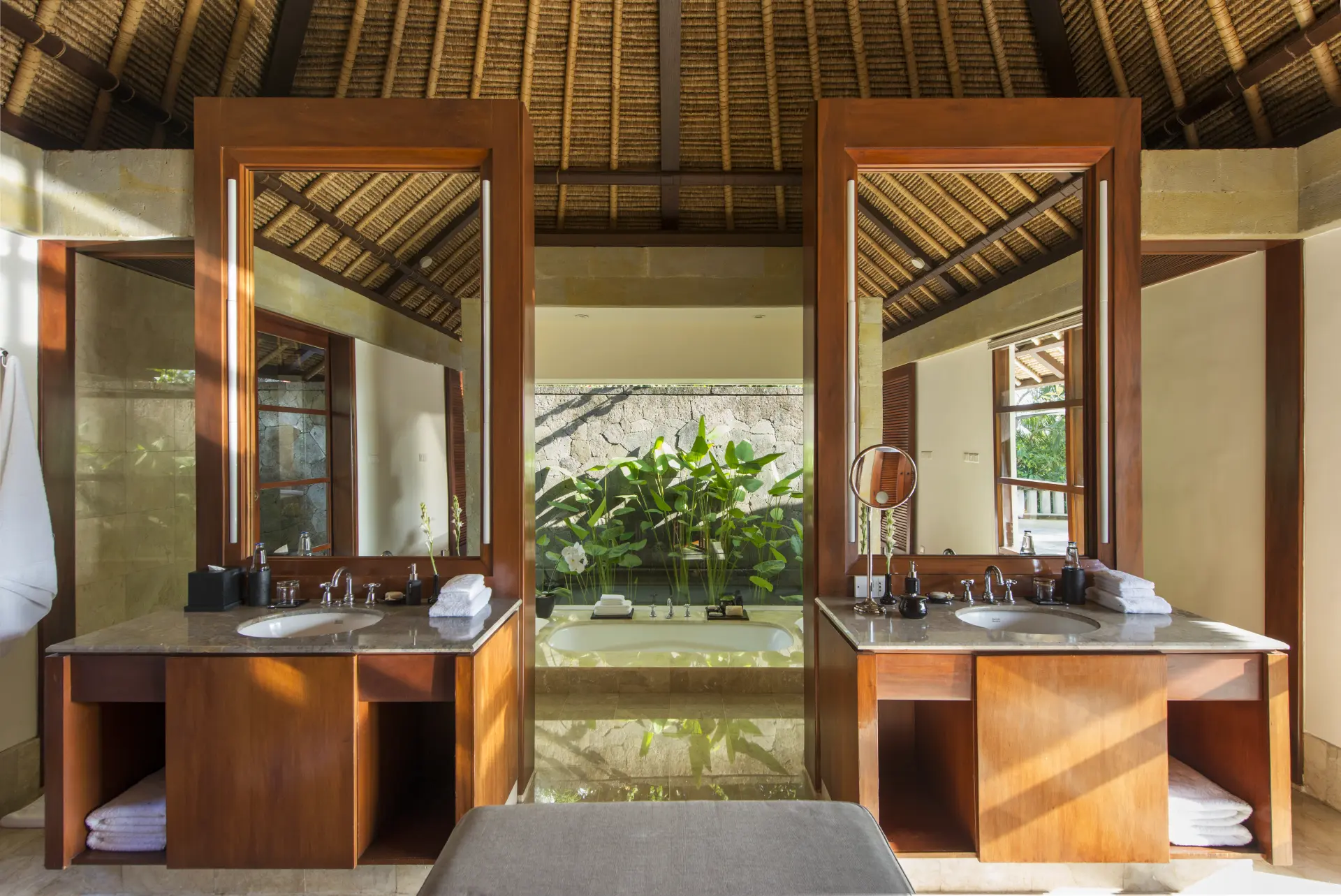 Badeværelse på Aman Villas at Nusa Dua på Bali