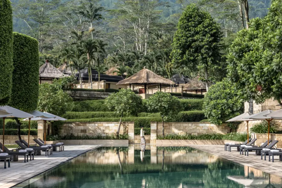 Poolen på Amanjiwo, Java, Indonesien