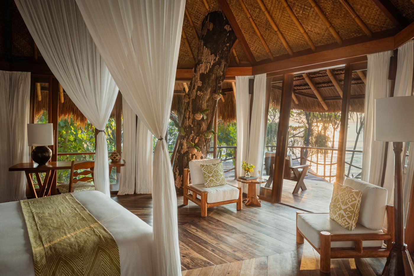 Mamole Treehouse med pool på NIHI Sumba, Indonesien