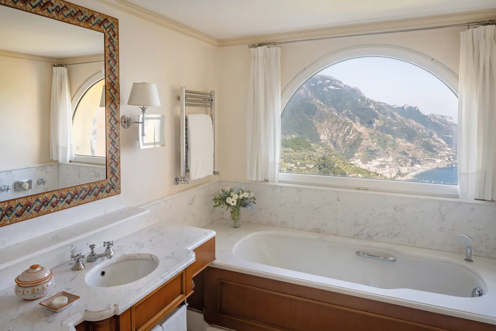 Badeværelse på Caruso, A Belmond Hotel, ltalien