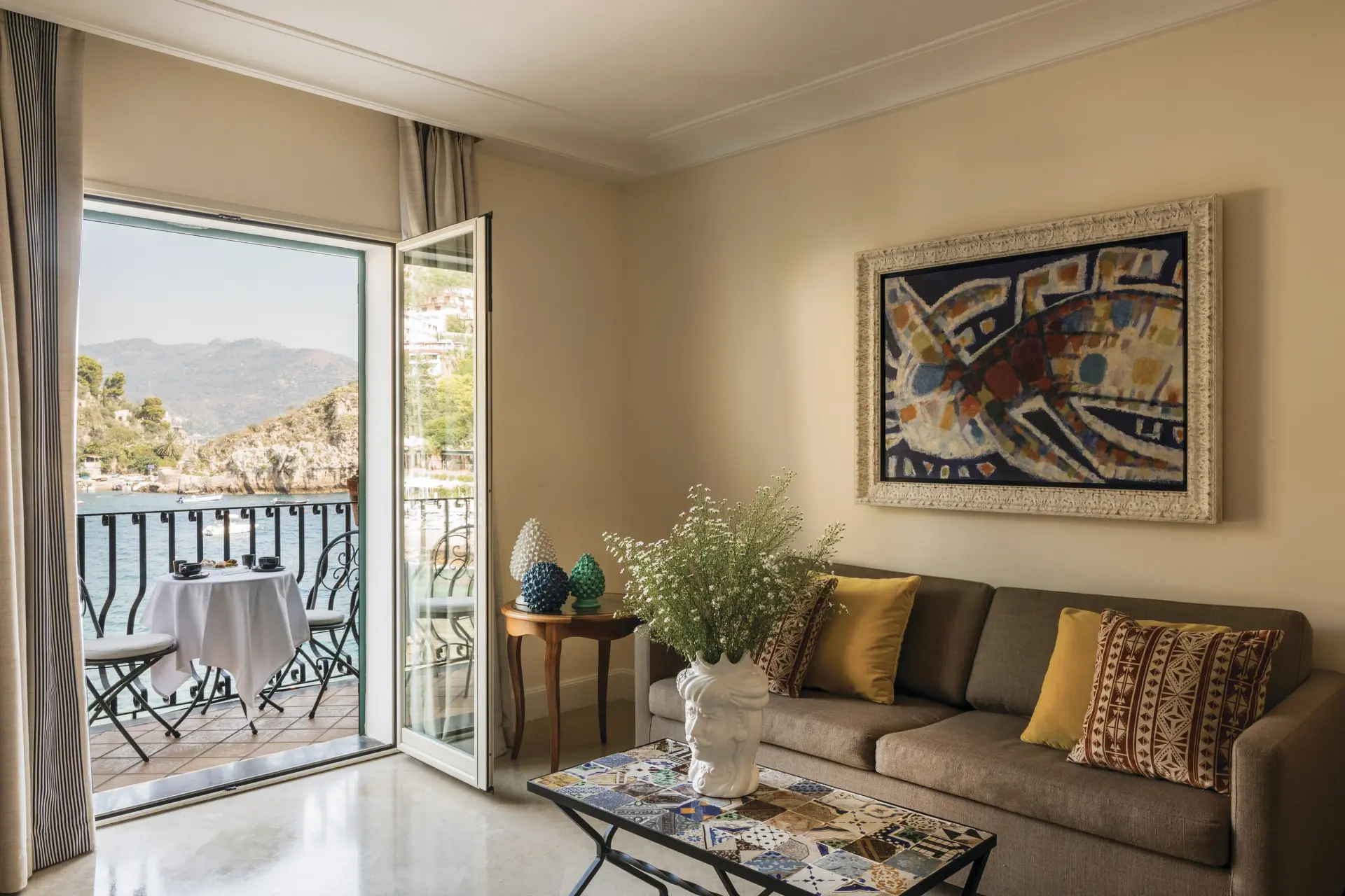 Stue i suite på Villa Sant'Andrea, A Belmond Hotel, Italien