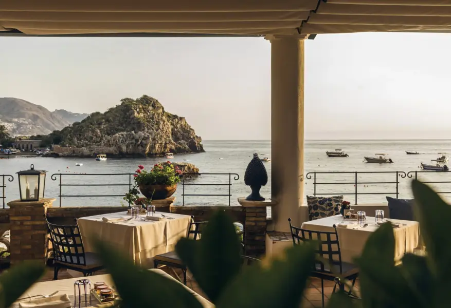 Udsigt og aftensol fra terrassen på Villa Sant'Andrea, A Belmond Hotel, Italien