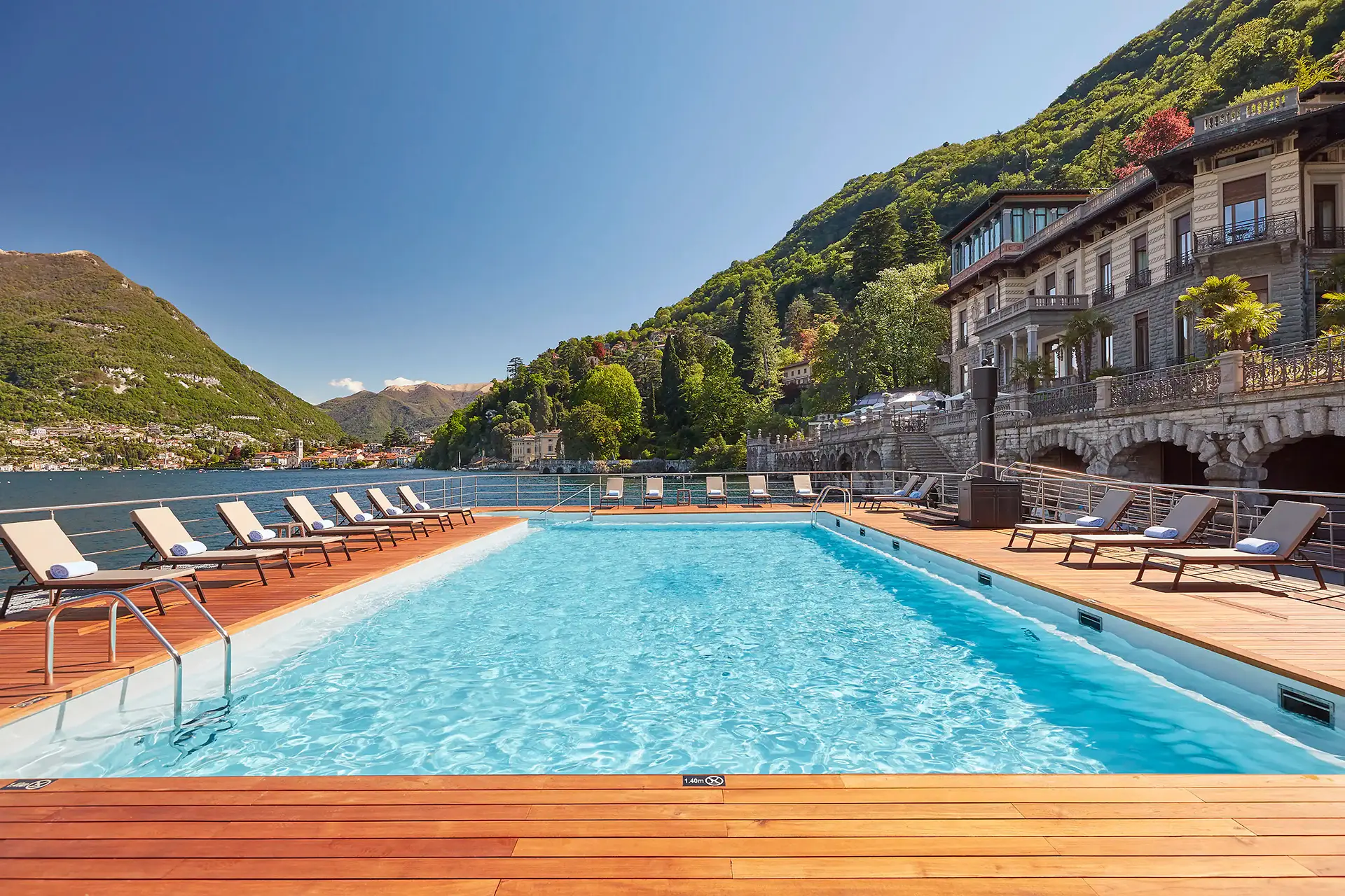Udendørs pool på Mandarin Oriental–Lago di Como, Italien