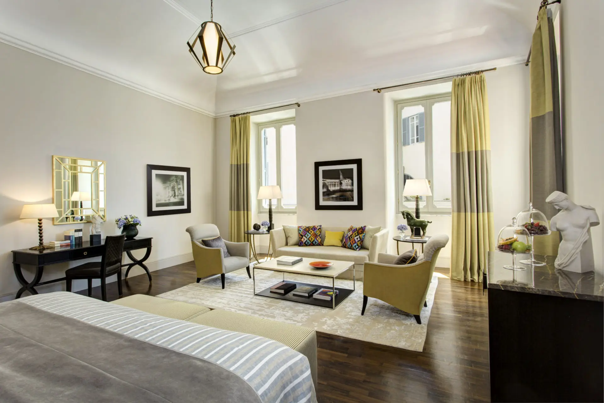 Junior Deluxe Suite på Rocco Forte Hotel De Russie, Rom, Italien