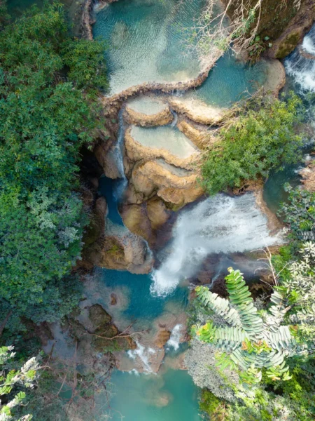 Kuang Si-vandfaldene i Laos