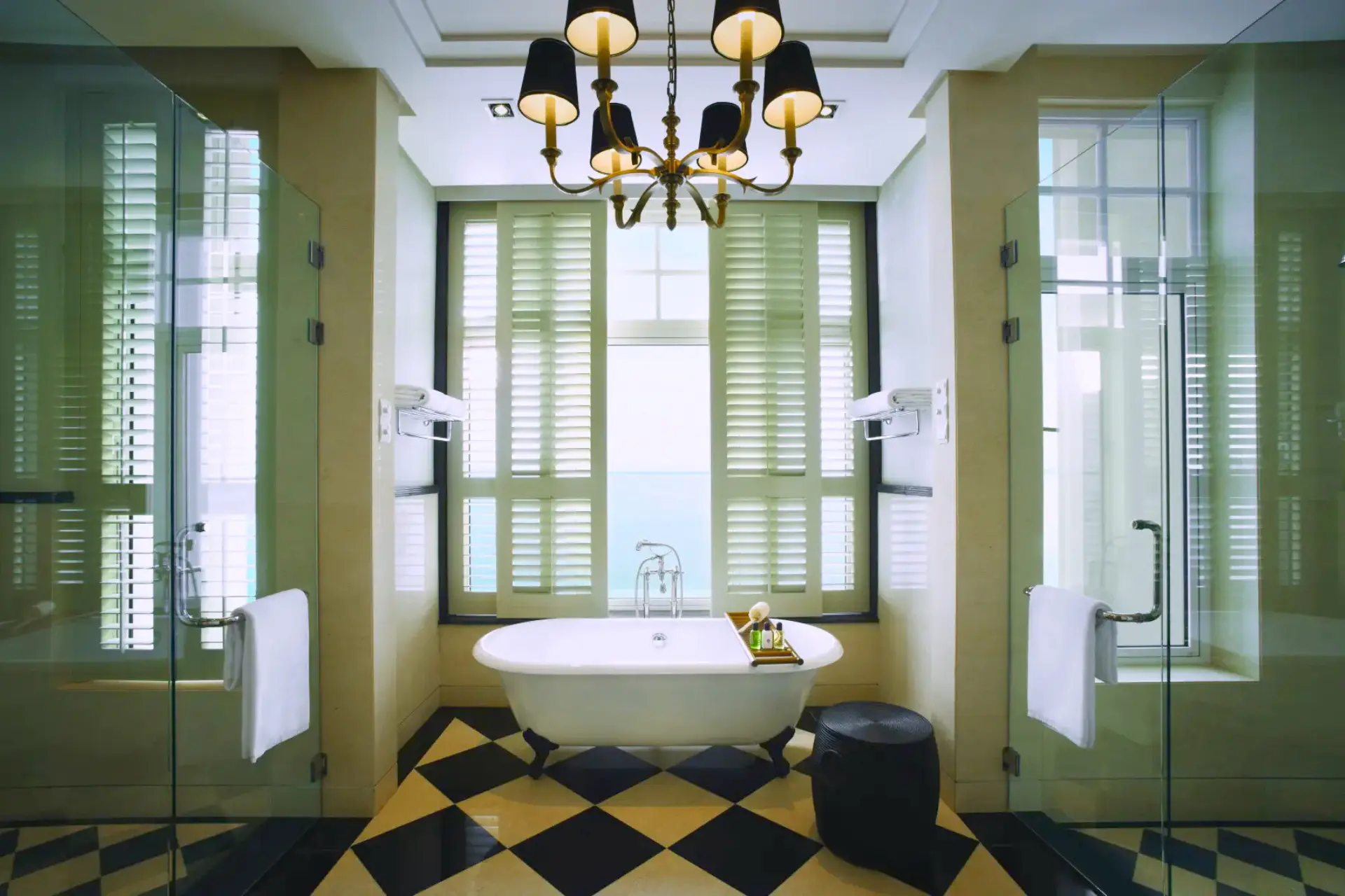 Badeværelse på Eastern & Oriental Hotel i Penang, Malaysia