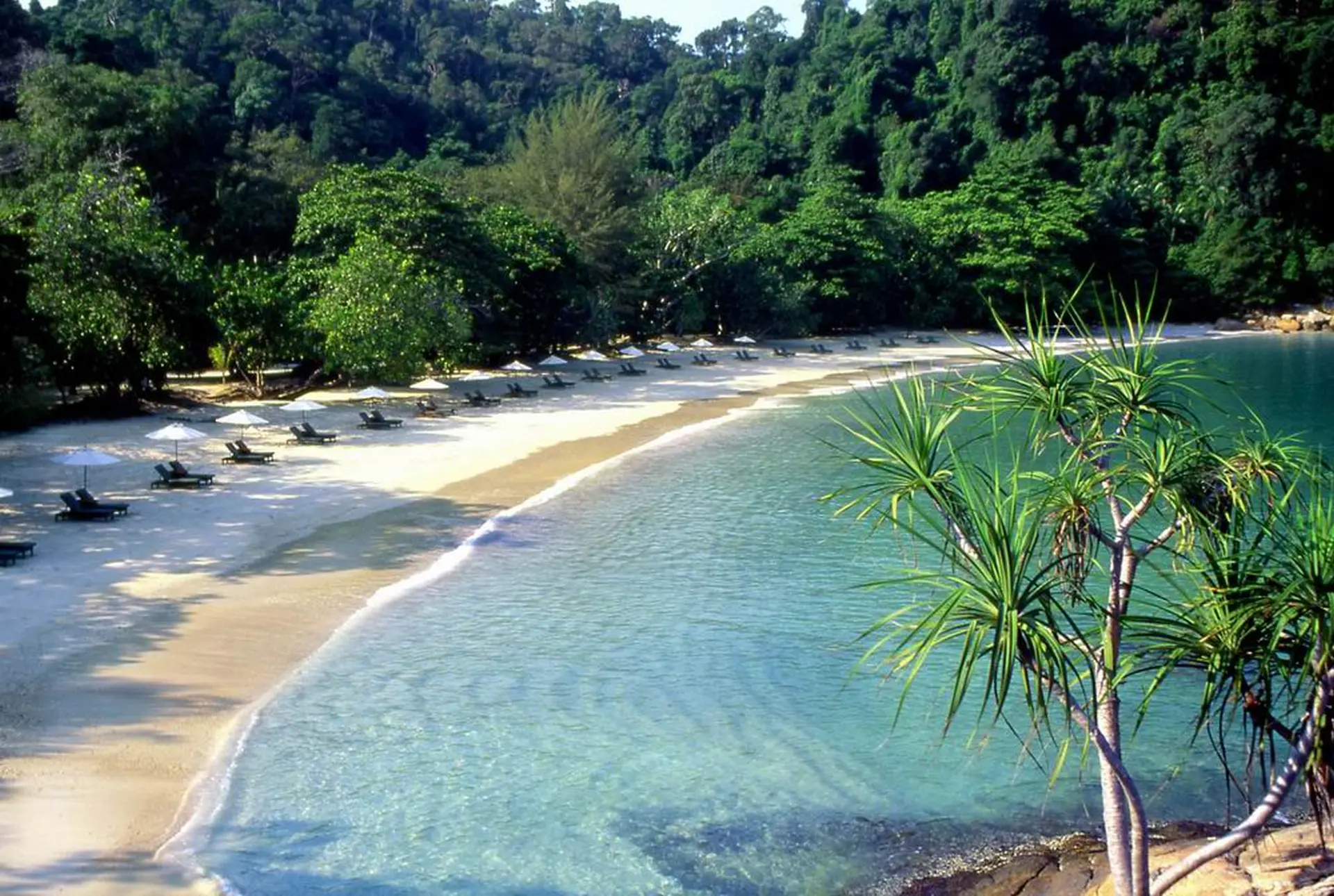 Stranden på Pangkor Laut i Malaysia