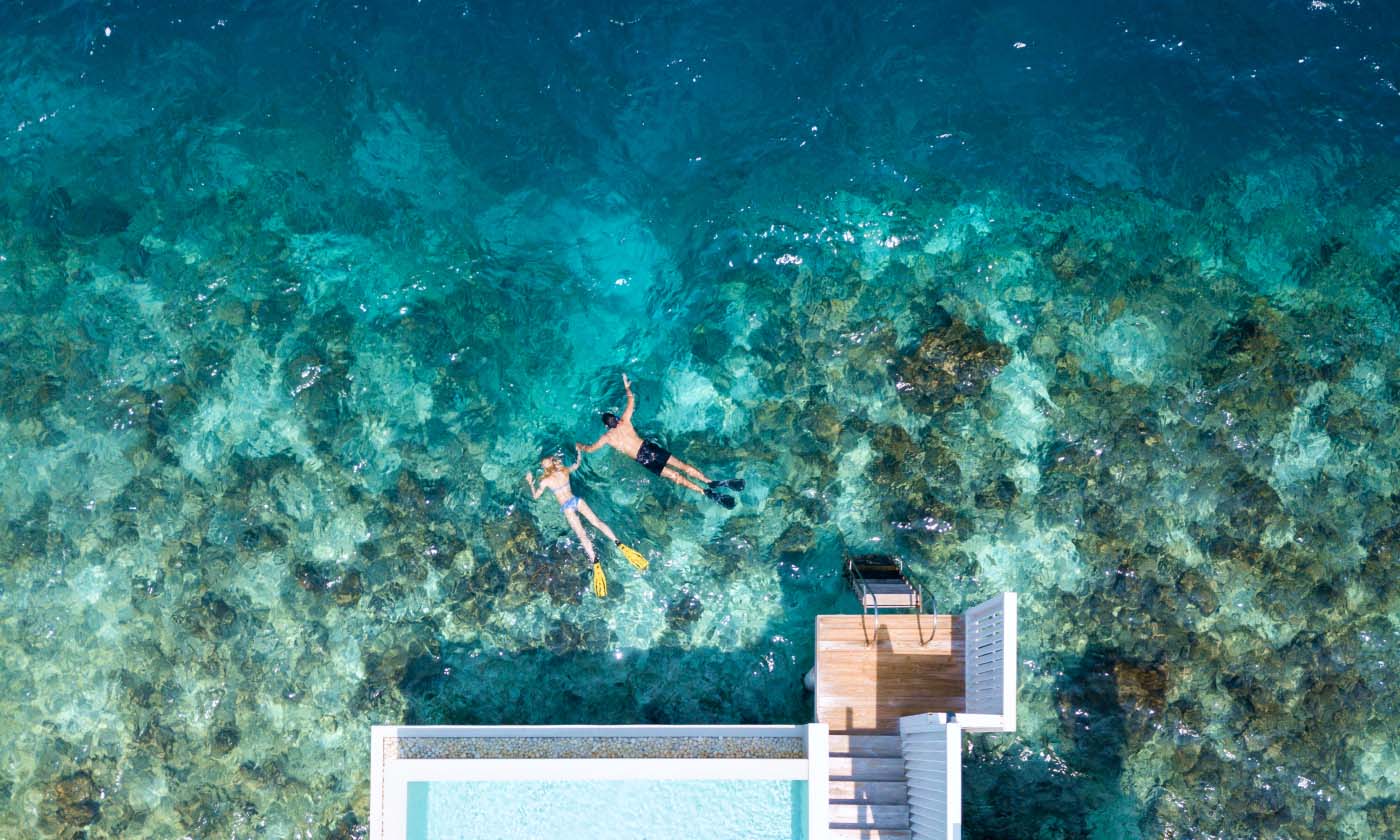 Snorkling ved en Reef Villa på Amilla Maldives Resort, Maldiverne
