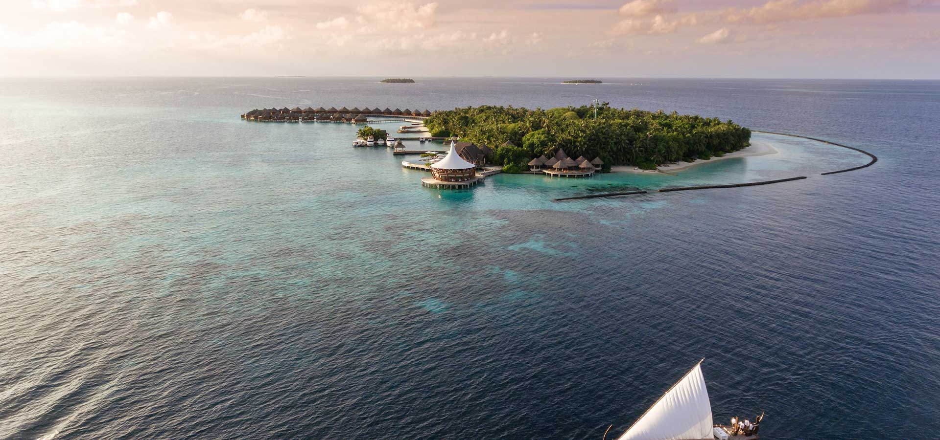 Baros Maldives, Maldiverne