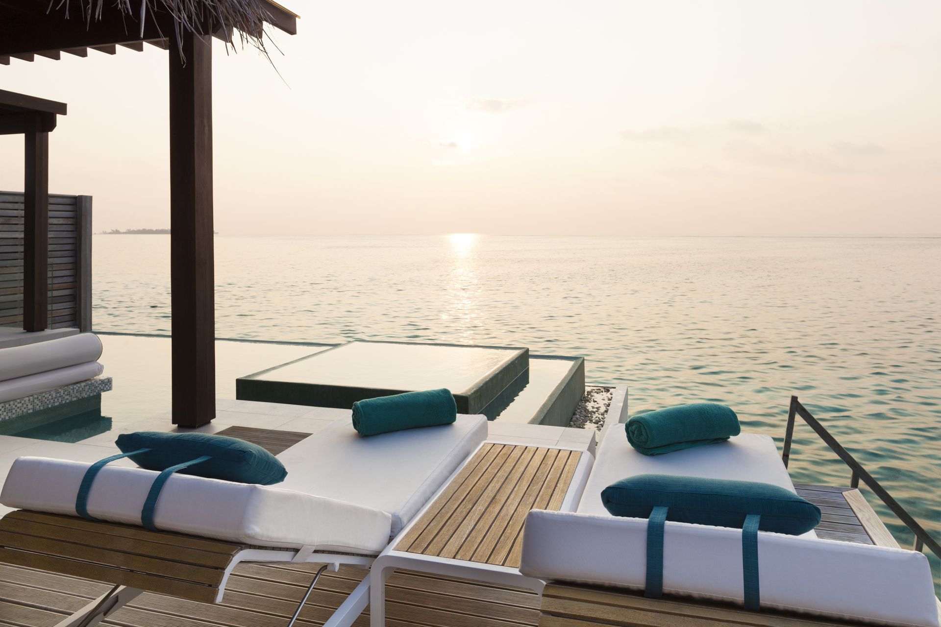 Deluxe Over Water Pool Villa på Niyama Private Islands Maldives, Maldiverne