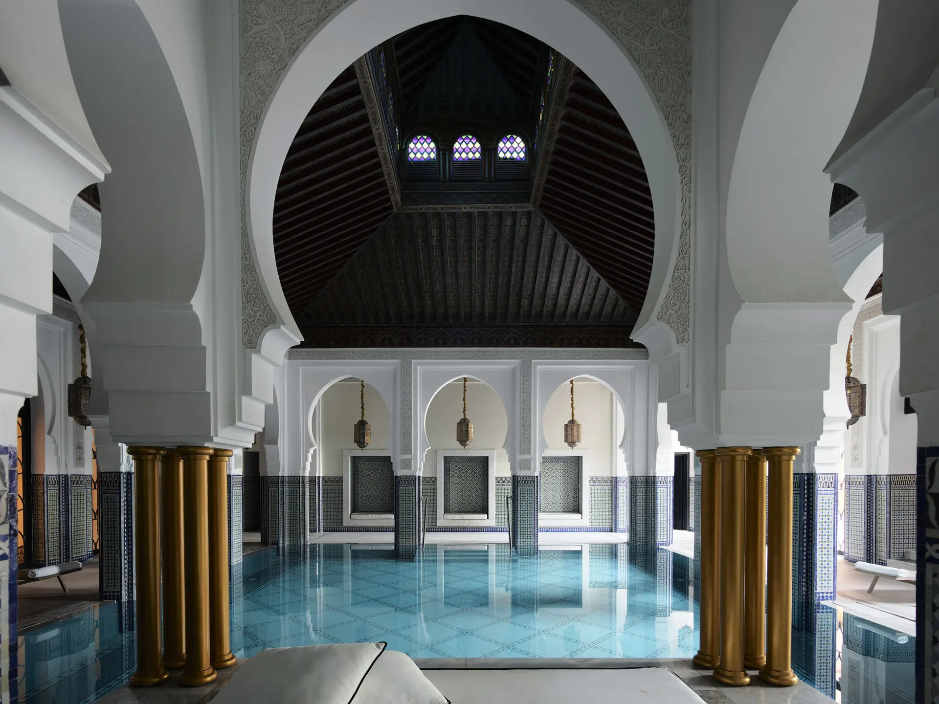 Indendørs pool på La Mamounia i Marrakech, Marokko