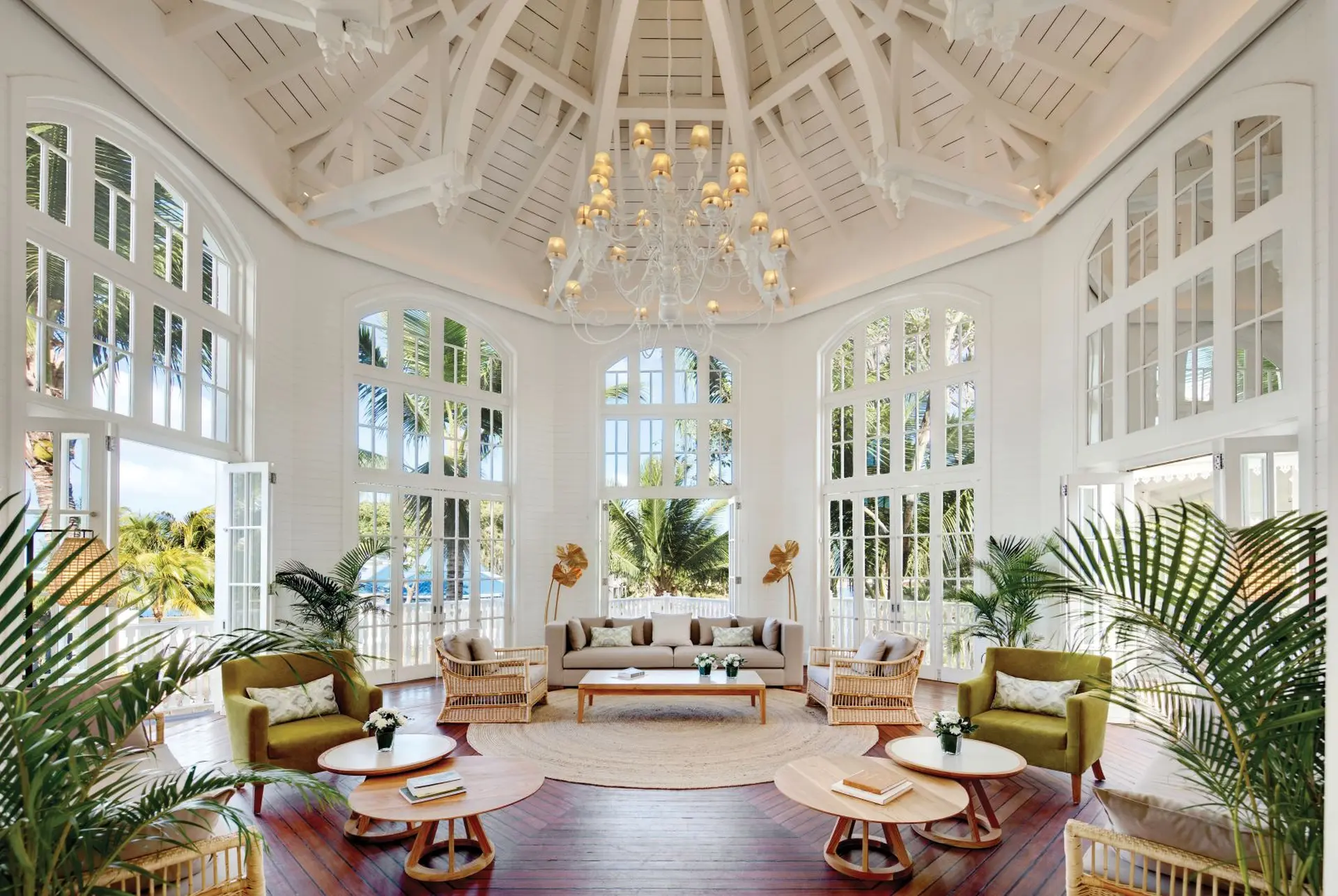 Lys og luftig lounge på Heritage Le Telfair Golf og Wellness Resort, Mauritius