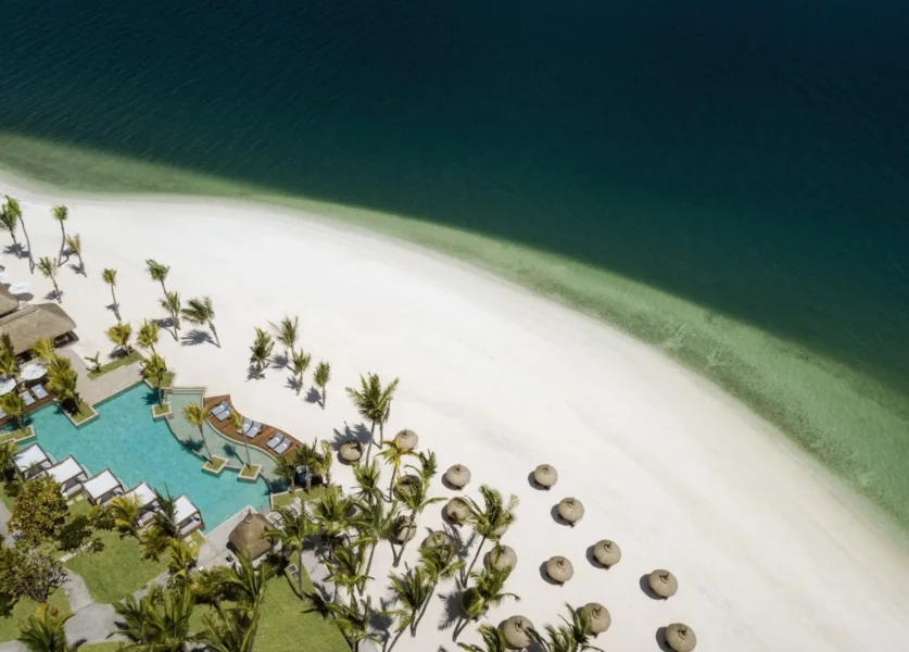 Luftfoto af strand og pool på One&Only Le Saint Géran-Ocean Suite, Mauritius