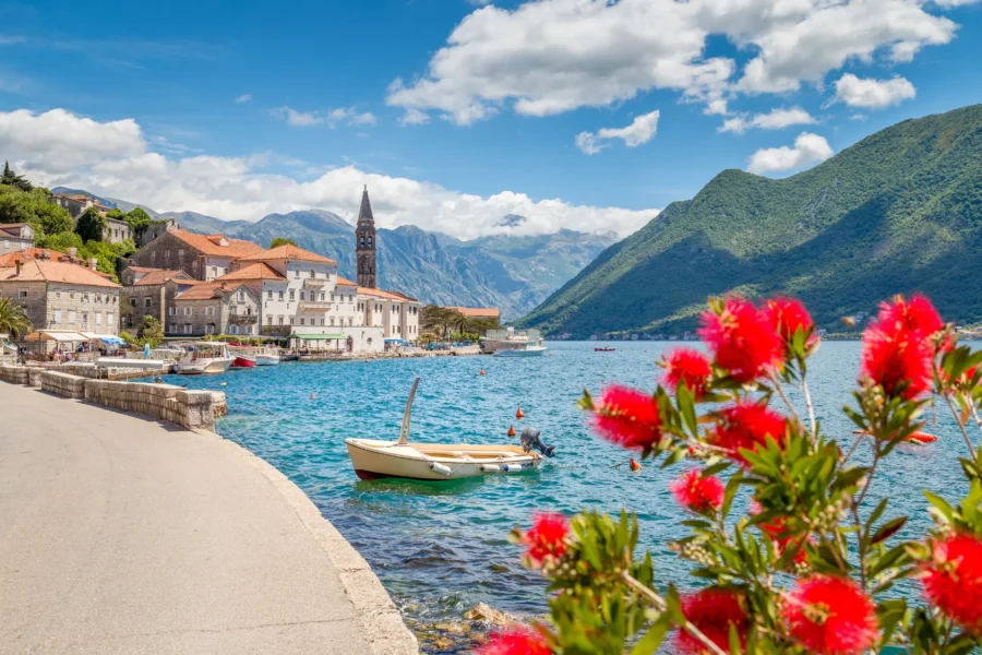 Byen Perast i Kotor-bugten i Montenegro