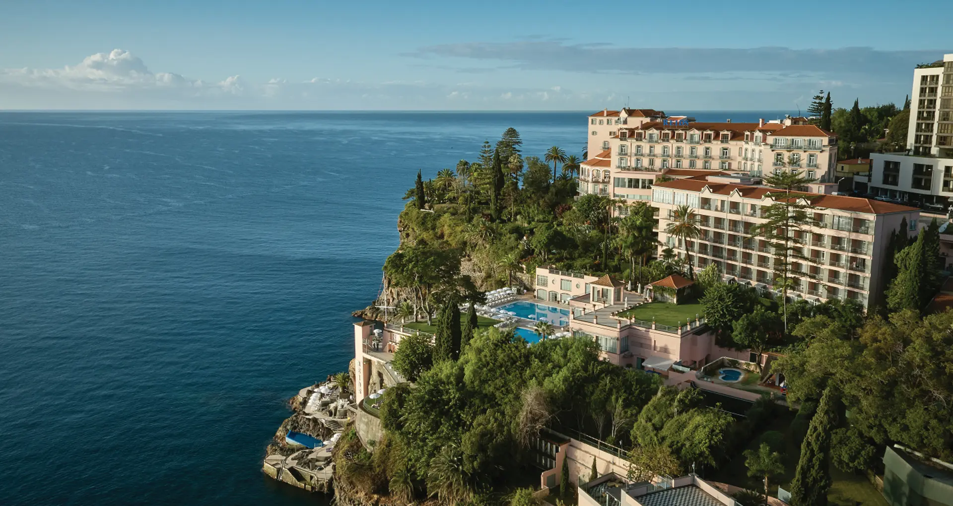Luftfoto af Reid's Palace, A Belmond Hotel, Madeira, Portugal
