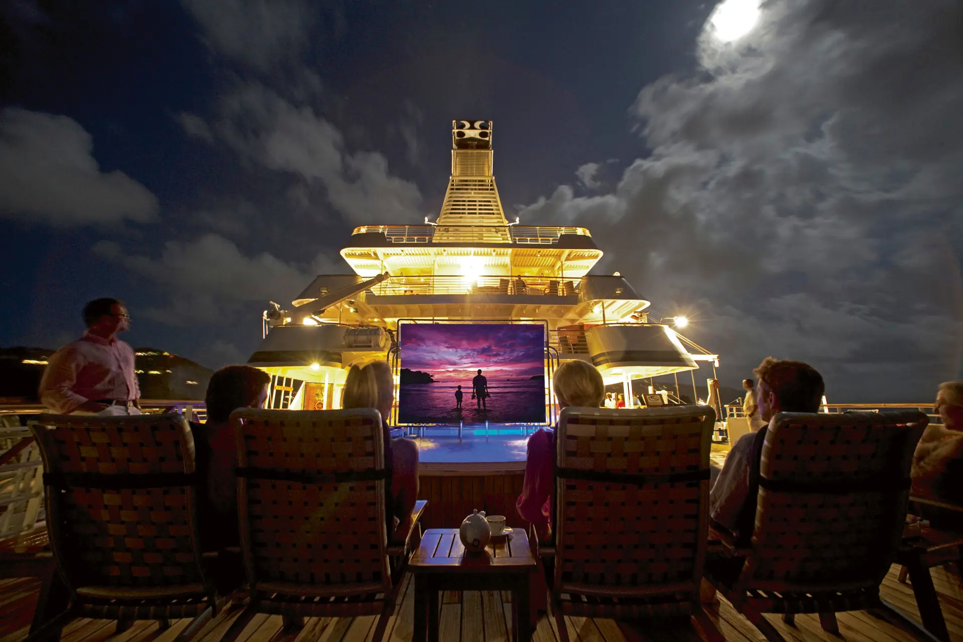 Starlit Movies - udendørs biograf på SeaDream Yacht Club