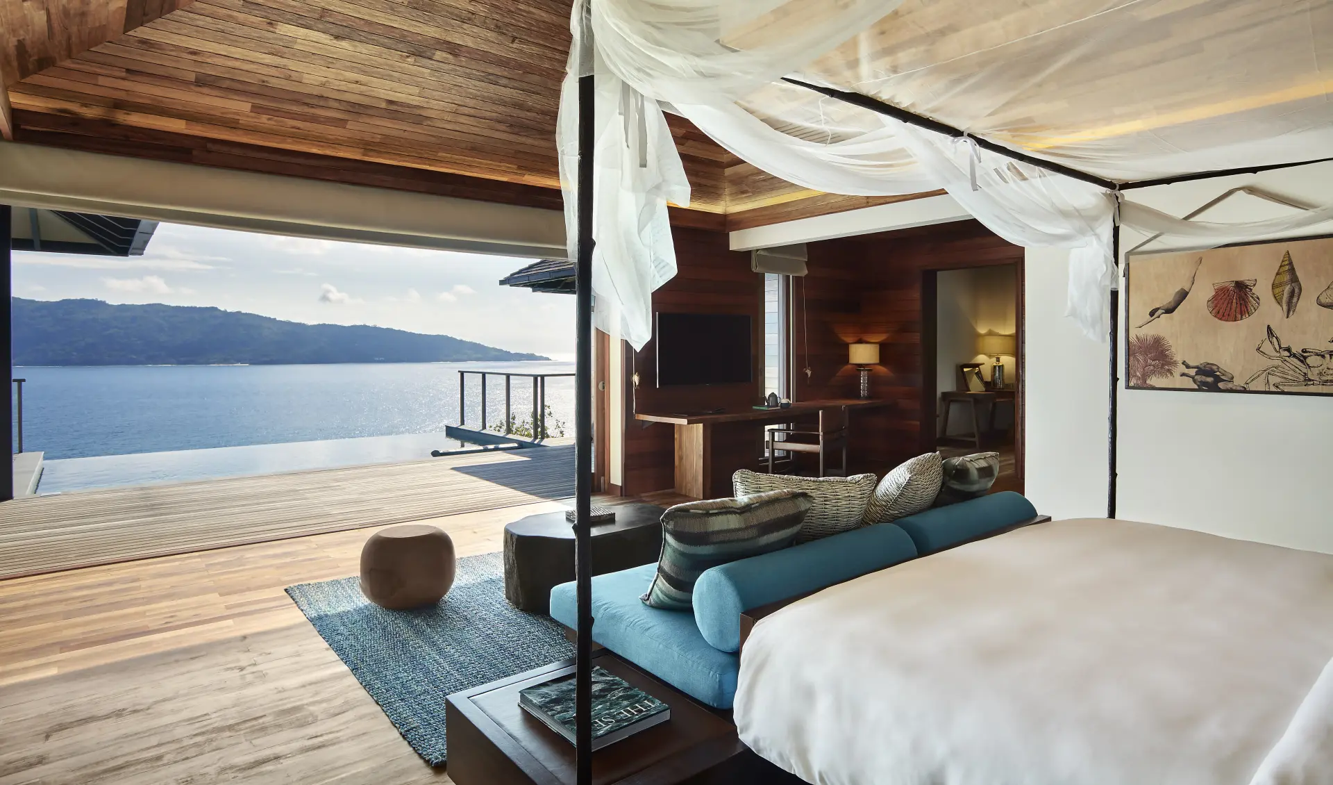 Soveværelse med udsigt i Panorama Pool Villa på Six Senses Zil Pasyon, Seychellerne