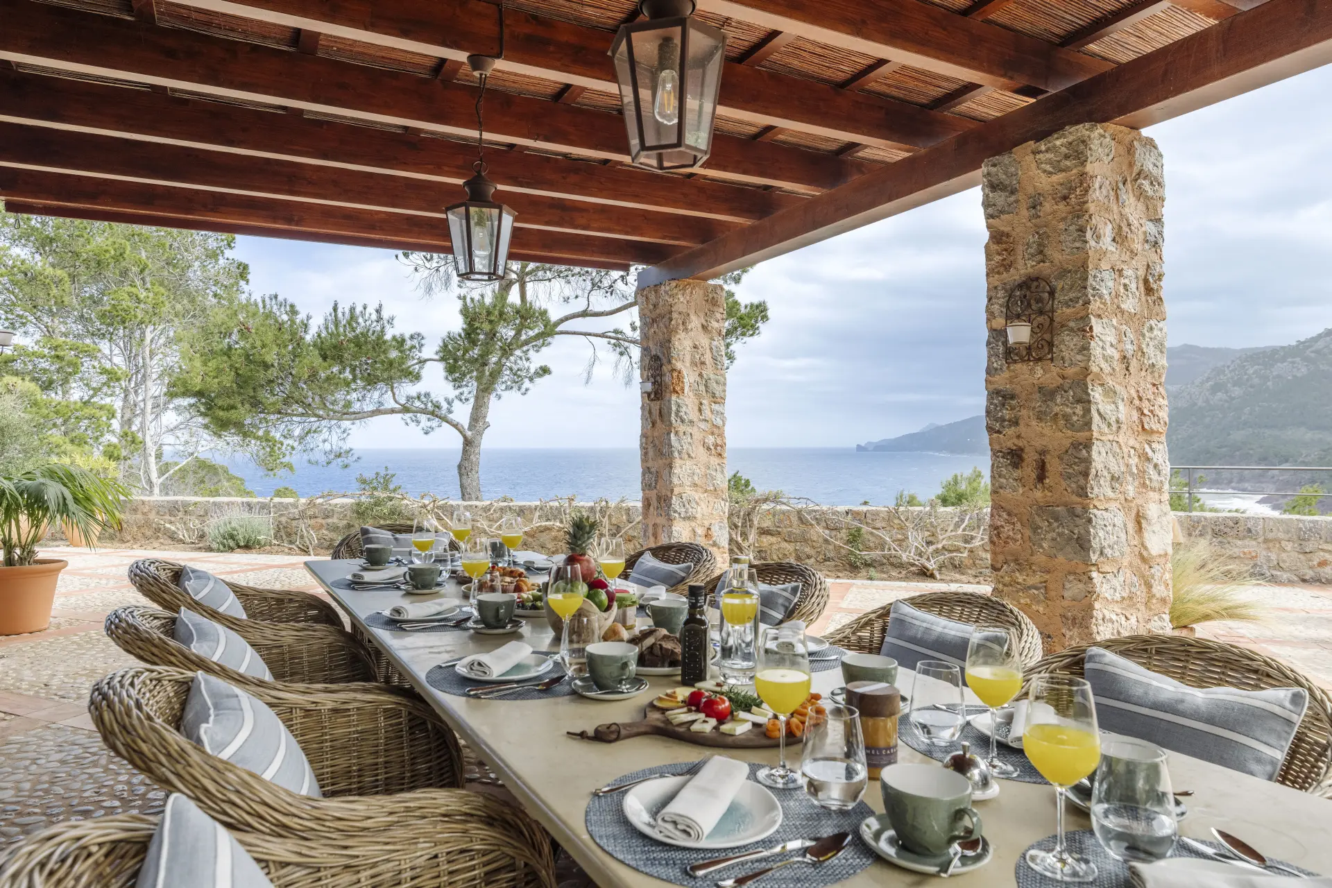 Udendørs spisning på Son Bunyola Hotel & Villas på Mallorca, Spanien
