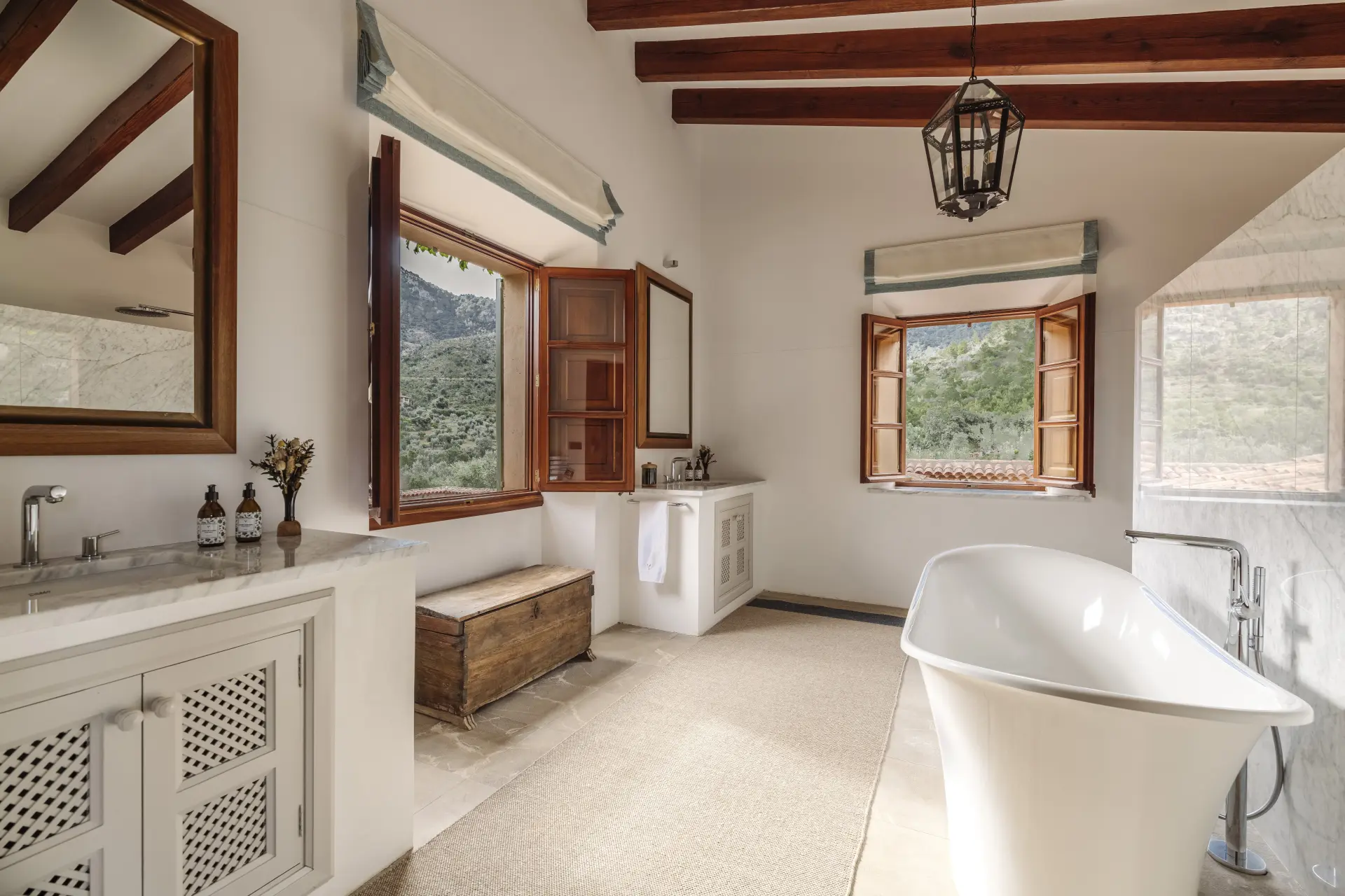 Master Suite i villaen Sa Terra Rotja på Son Bunyola Hotel & Villas på Mallorca, Spanien